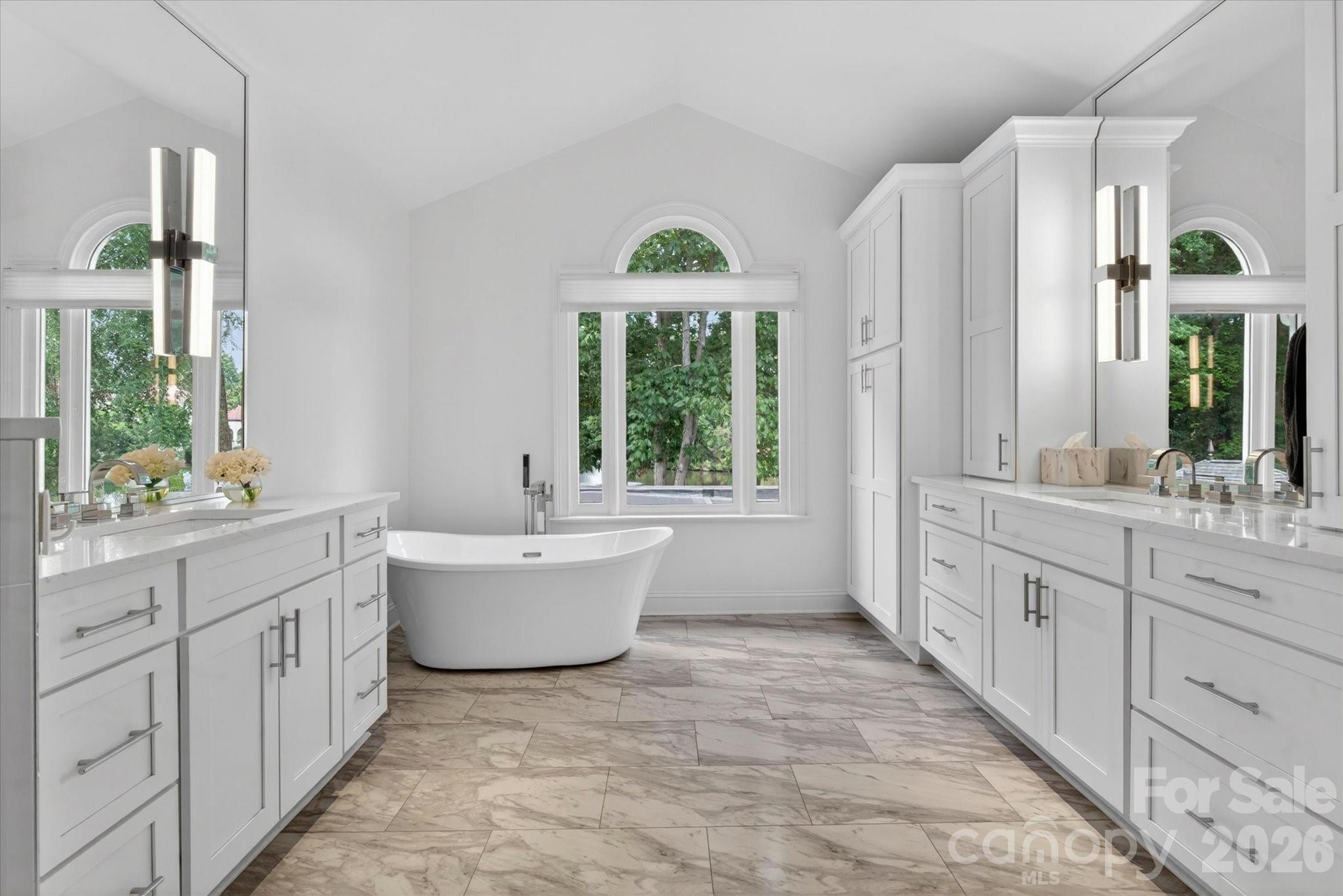 6405 Mitchell Hollow Road — Charlotte