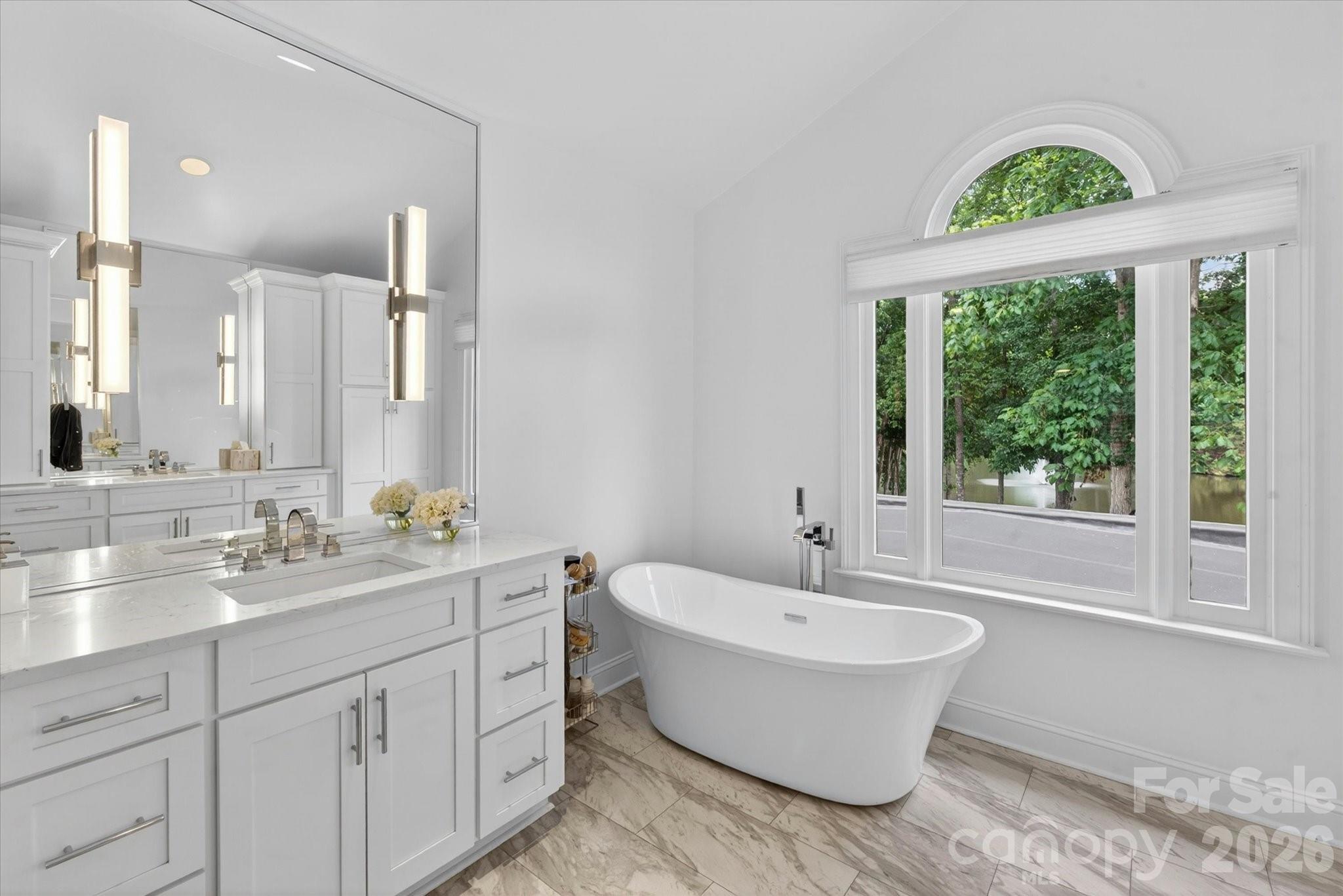 6405 Mitchell Hollow Road — Charlotte
