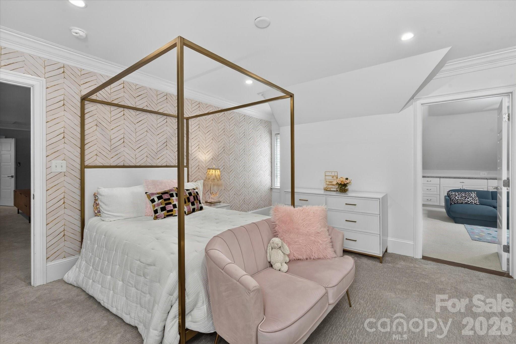 6405 Mitchell Hollow Road — Charlotte