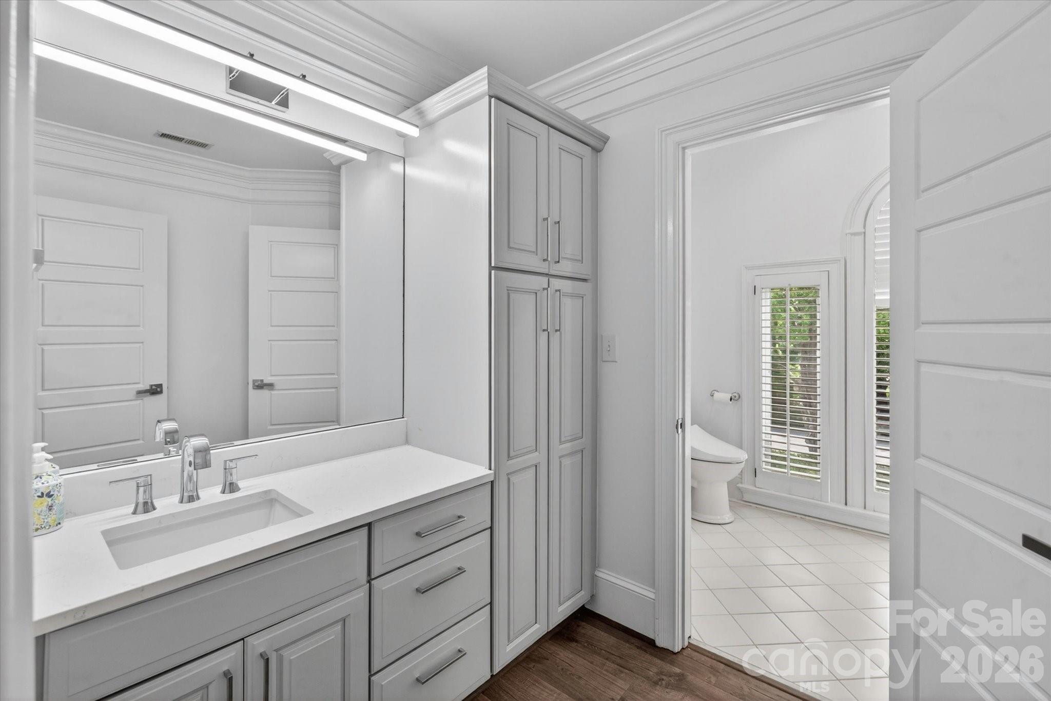 6405 Mitchell Hollow Road — Charlotte