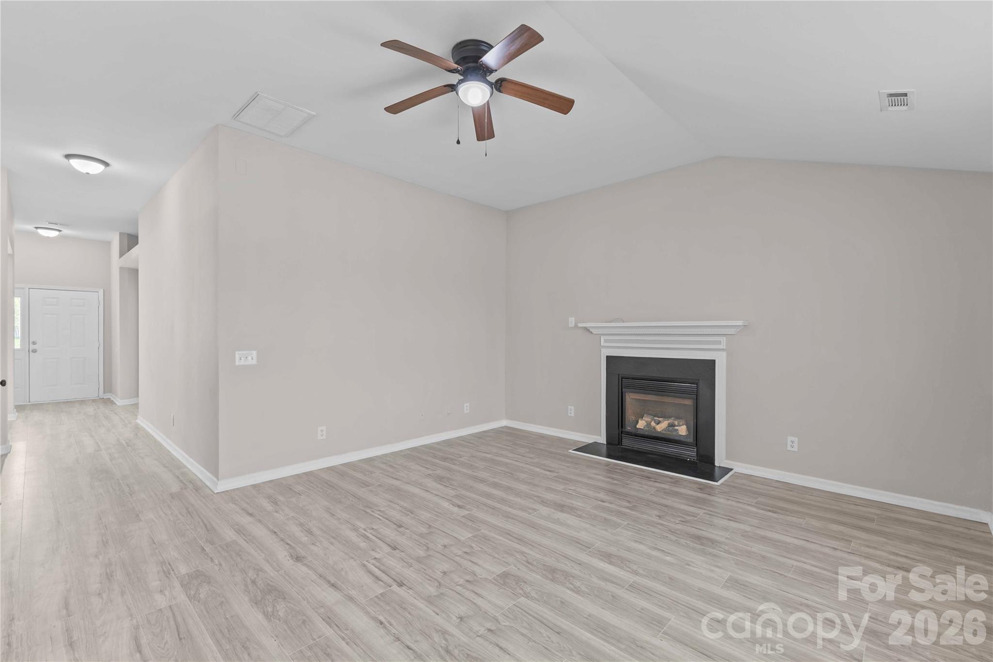 17300 Commons Crossing Drive — Charlotte