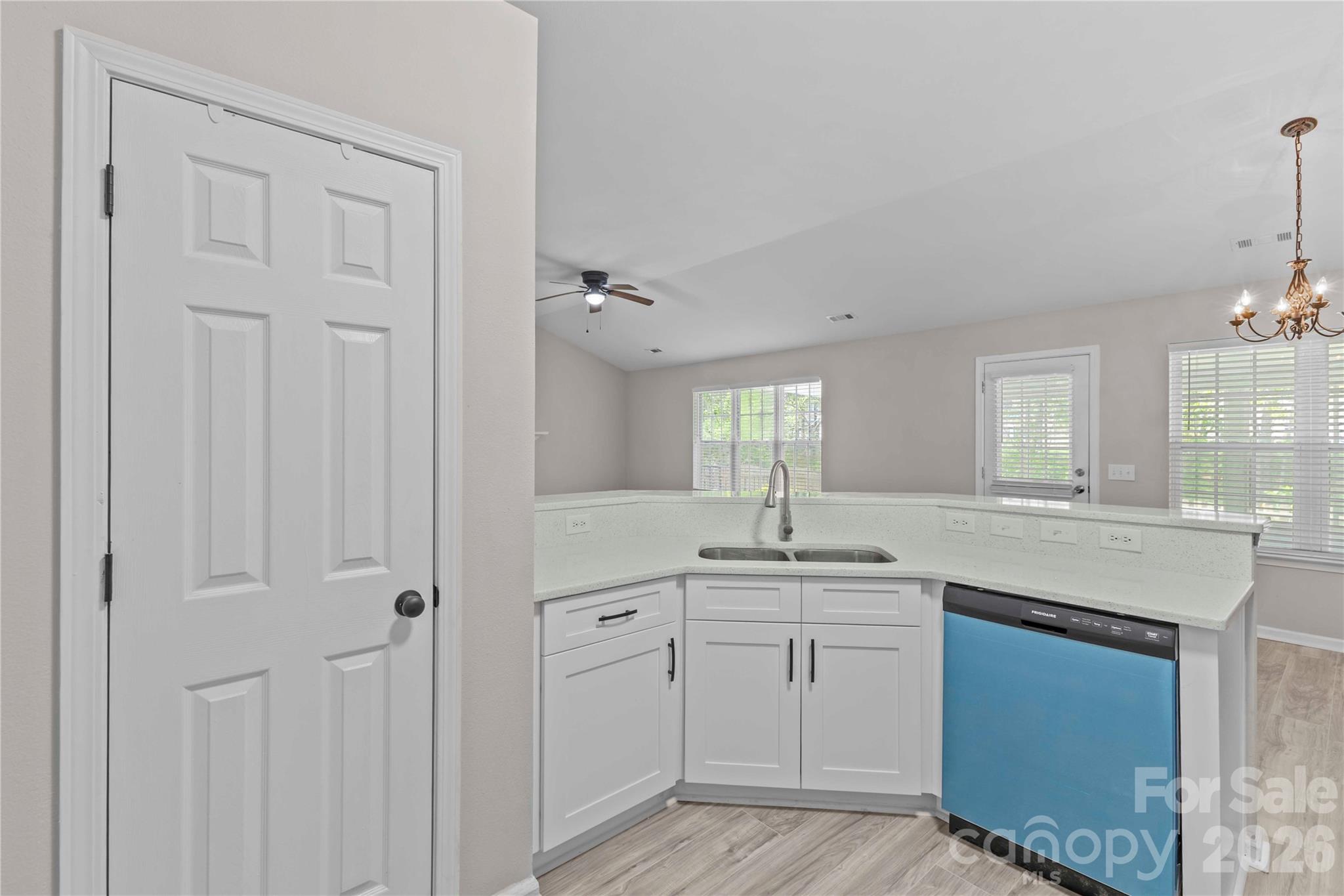 17300 Commons Crossing Drive — Charlotte