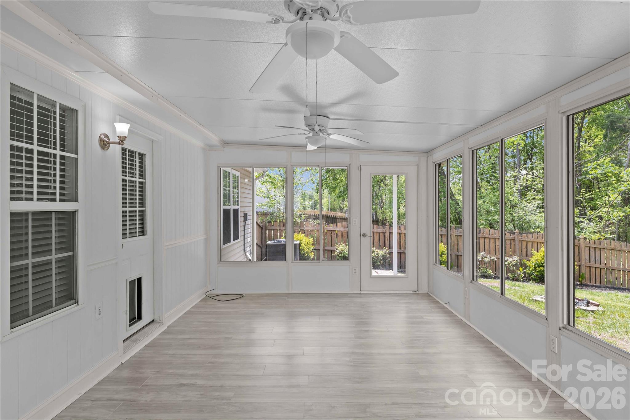 17300 Commons Crossing Drive — Charlotte