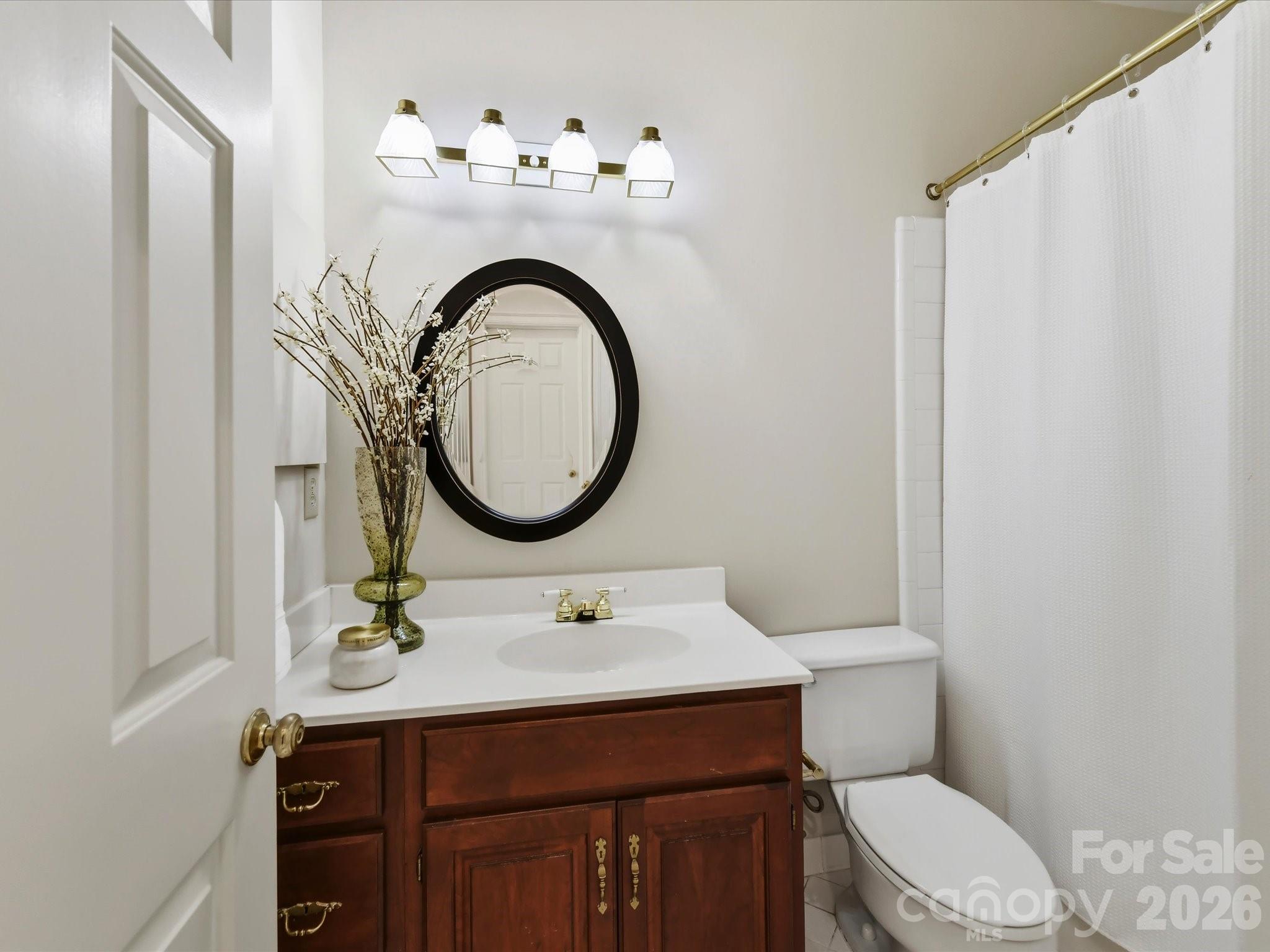 2831 Sharon View Road — Charlotte