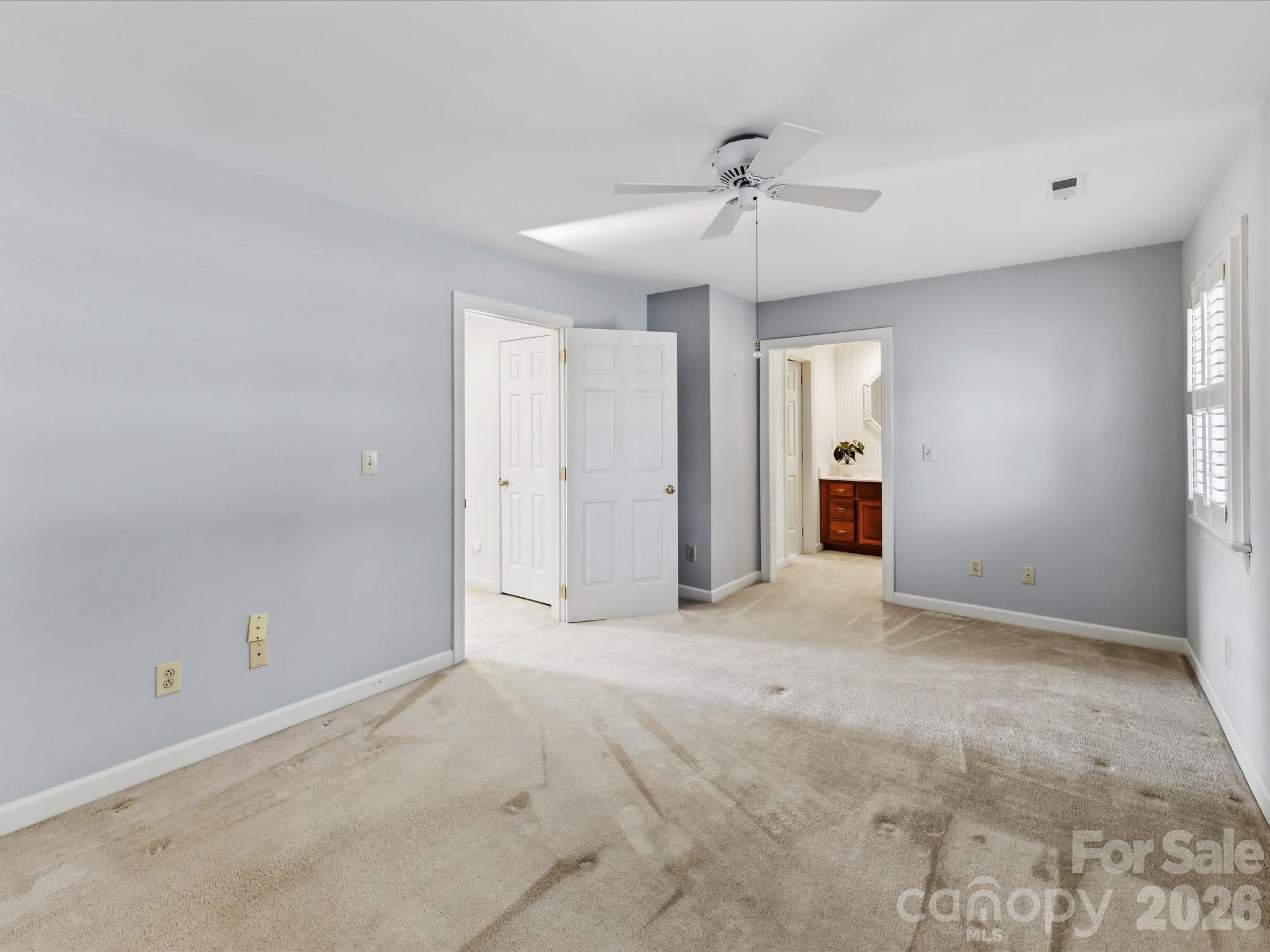 2831 Sharon View Road — Charlotte