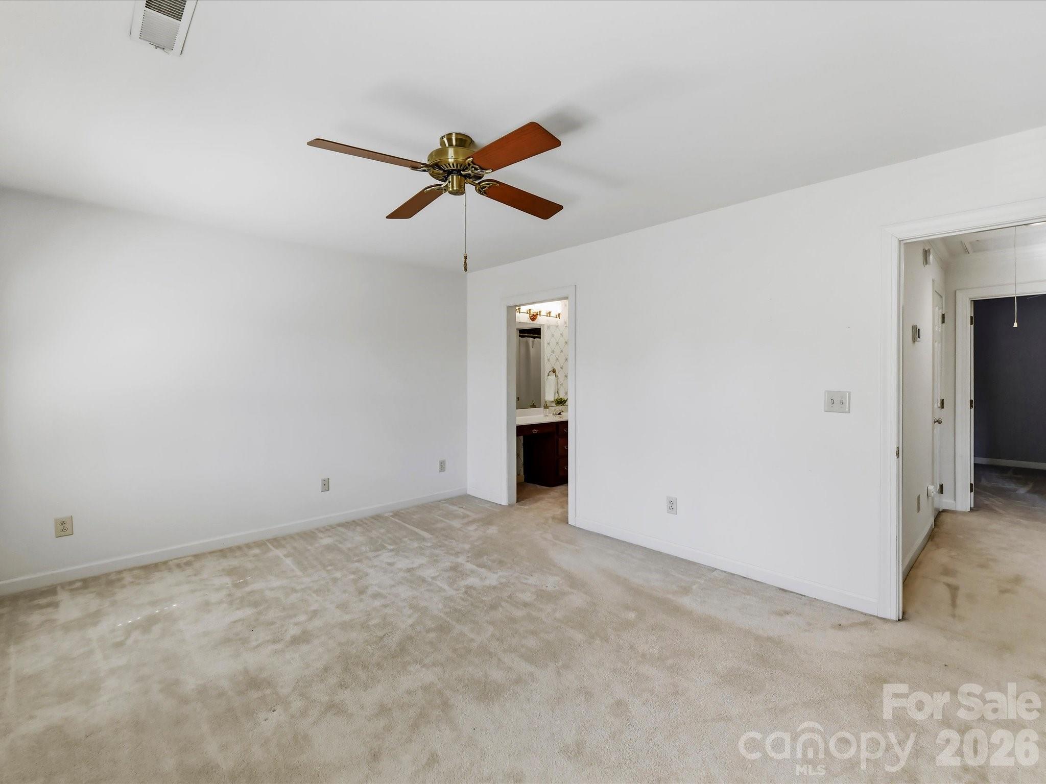 2831 Sharon View Road — Charlotte