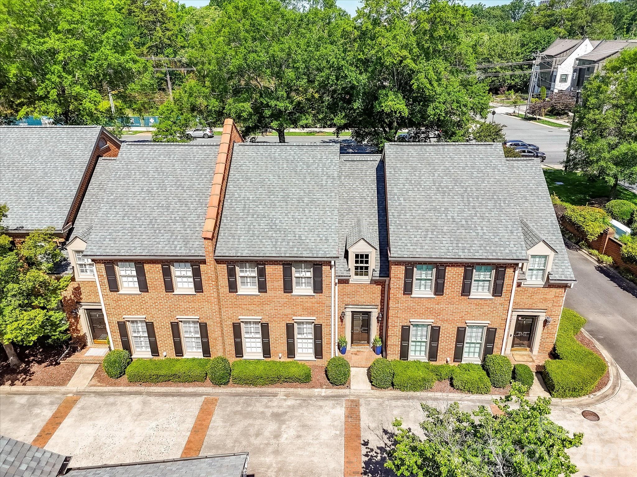 2831 Sharon View Road — Charlotte