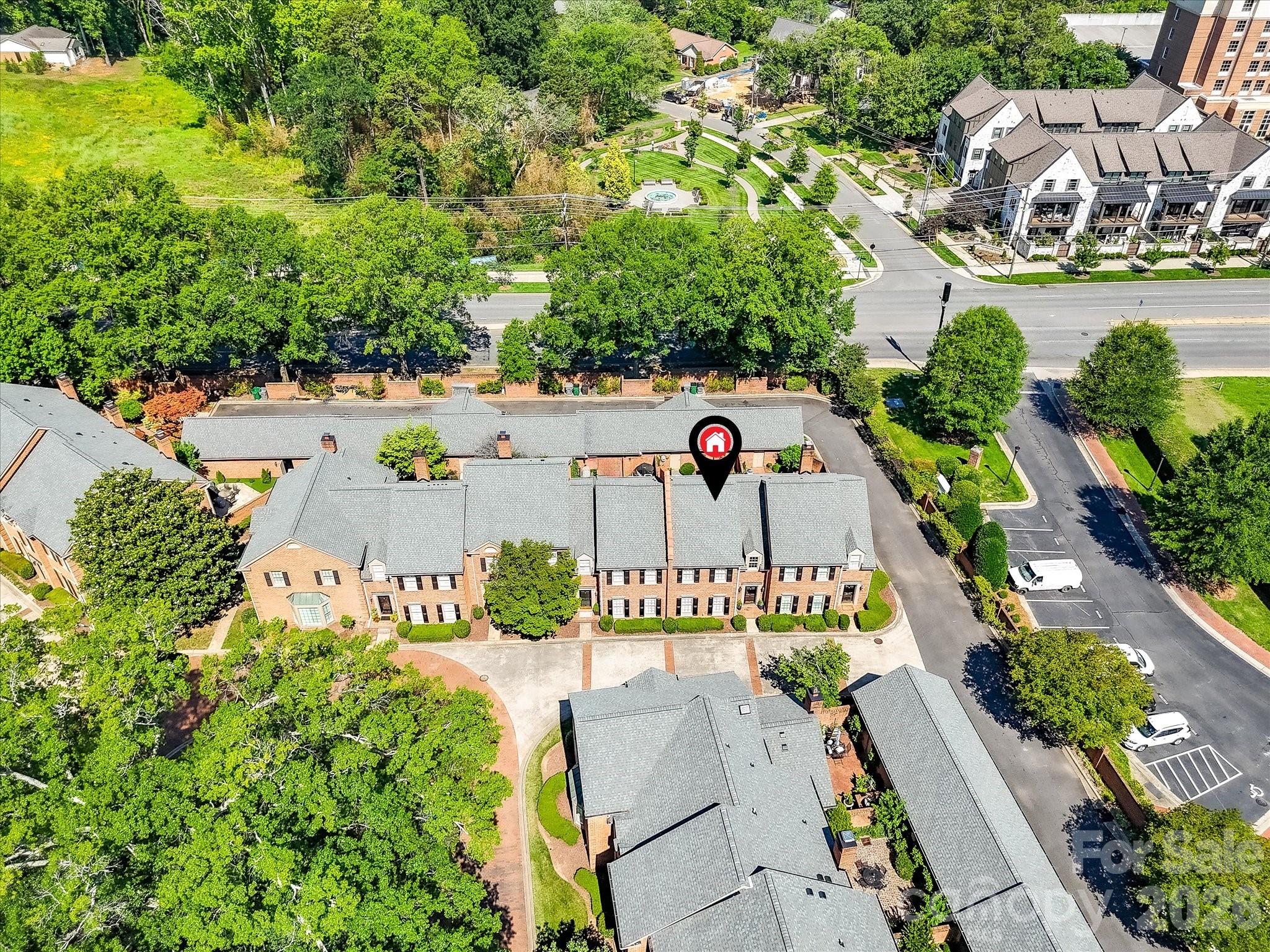 2831 Sharon View Road — Charlotte