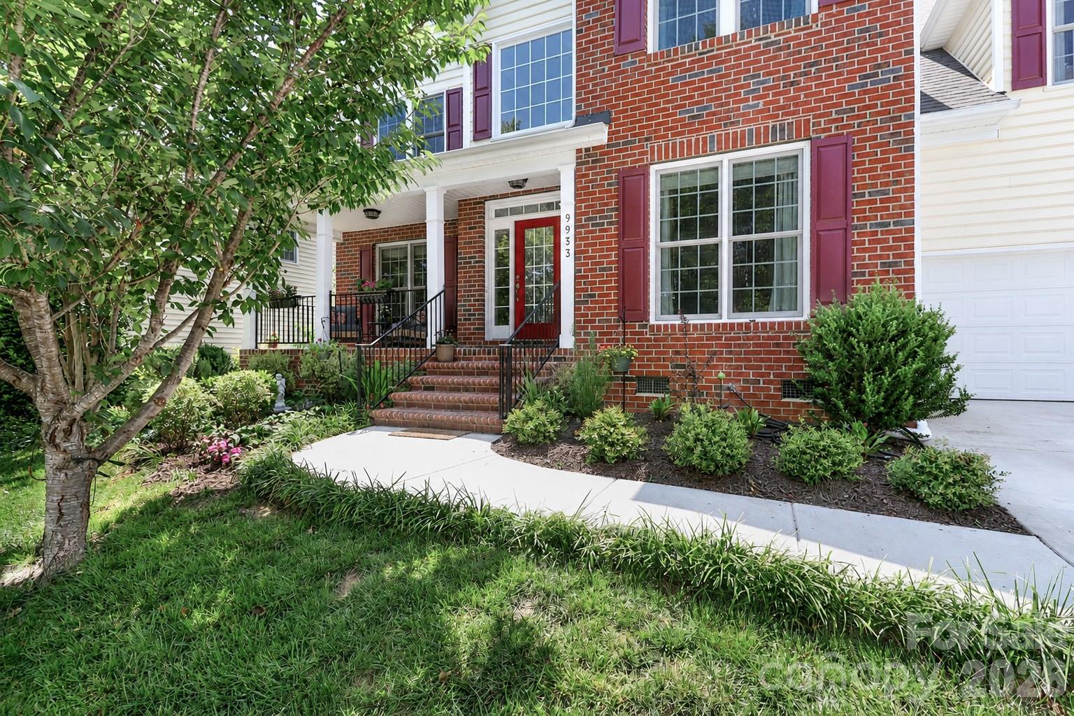 9933 Nicole Lane #1042 — Charlotte