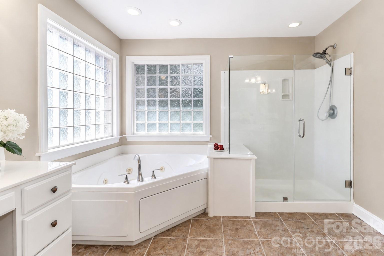 9933 Nicole Lane #1042 — Charlotte