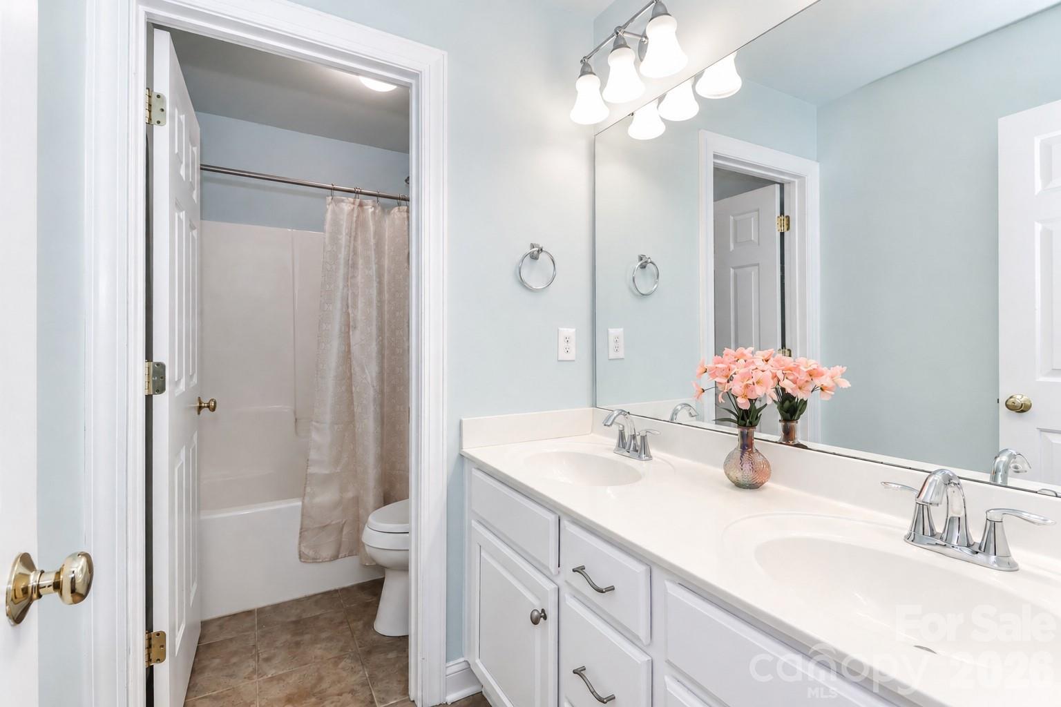 9933 Nicole Lane #1042 — Charlotte