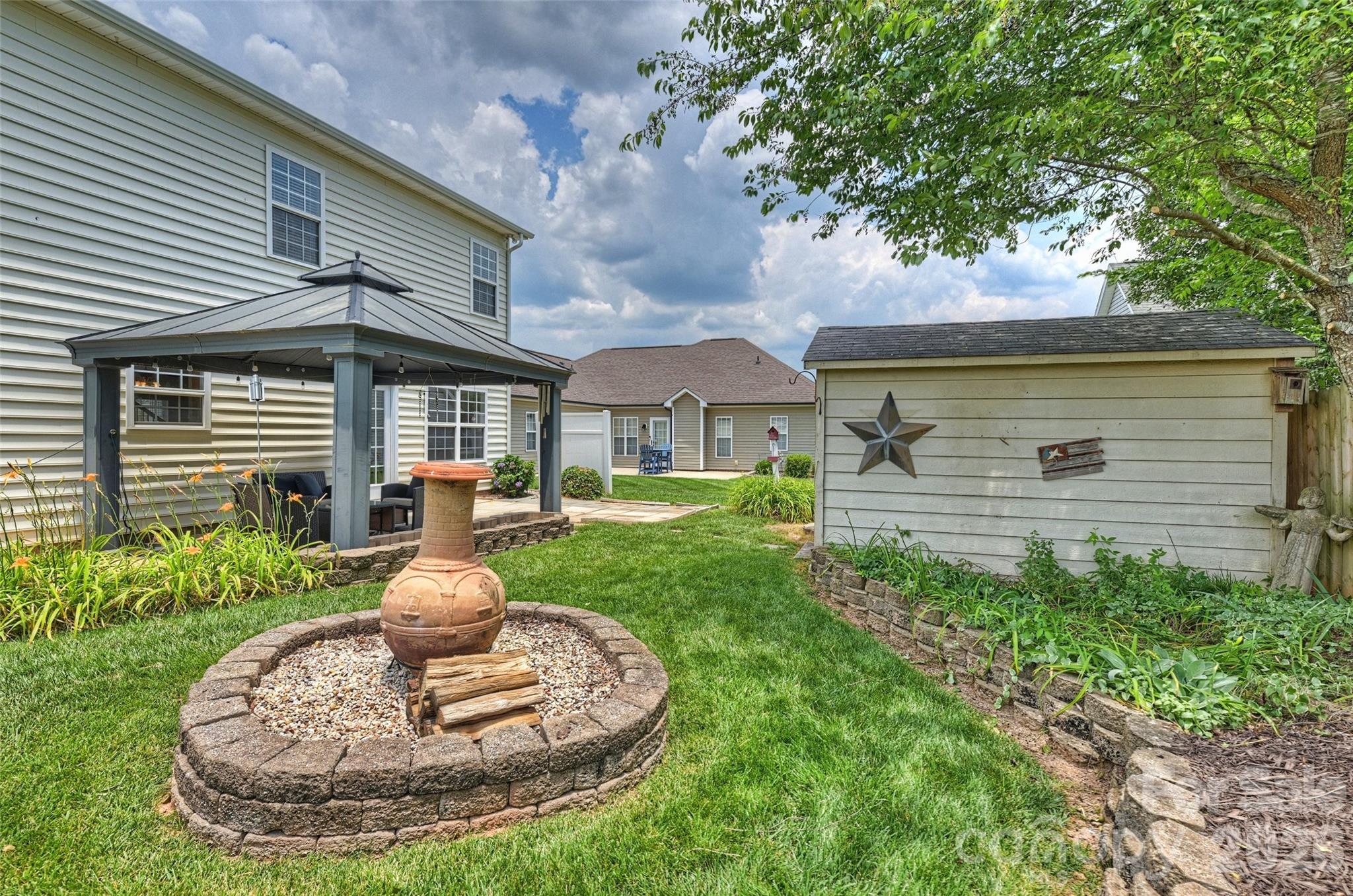 315 Wendover Drive — Locust