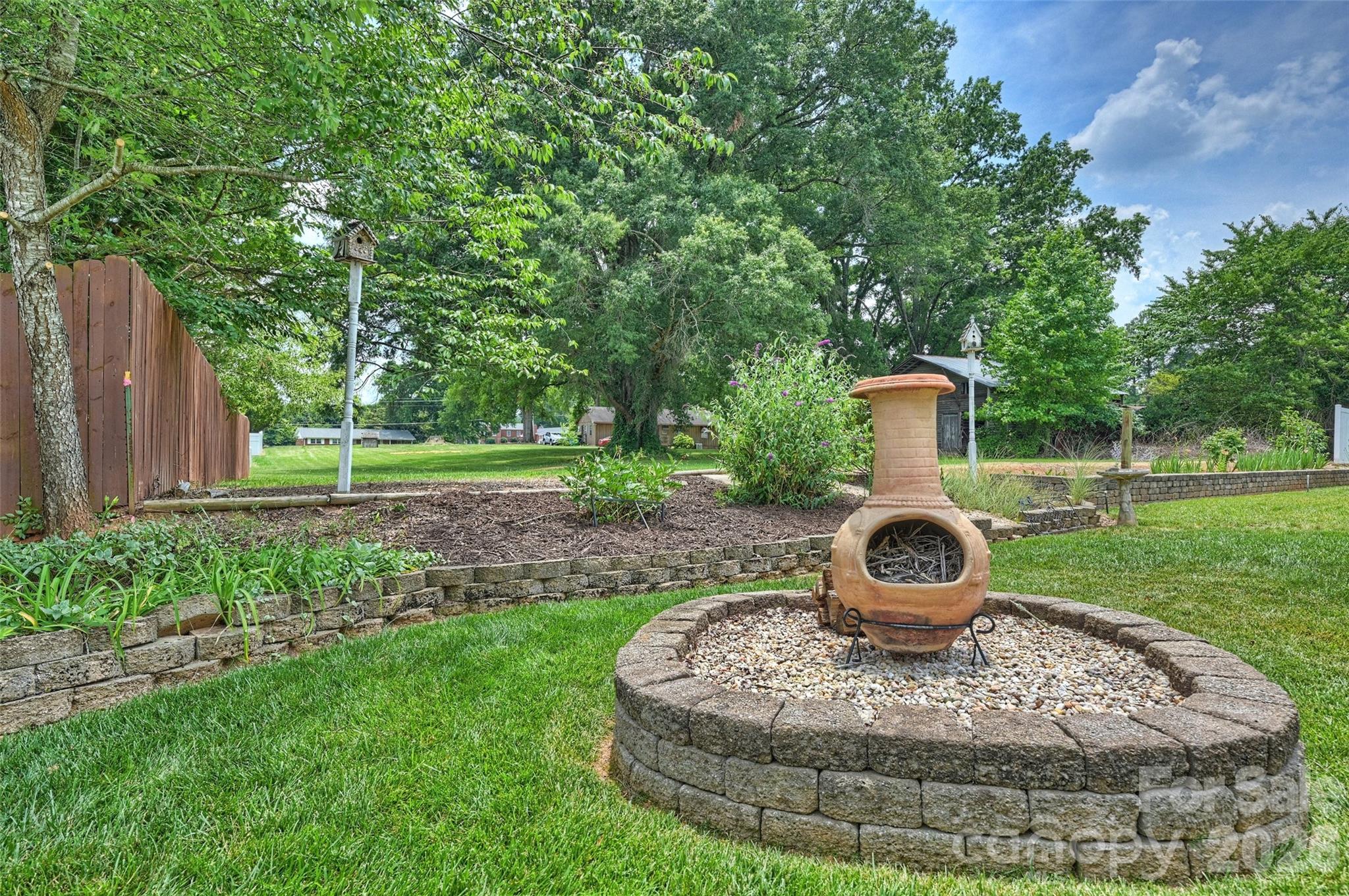 315 Wendover Drive — Locust