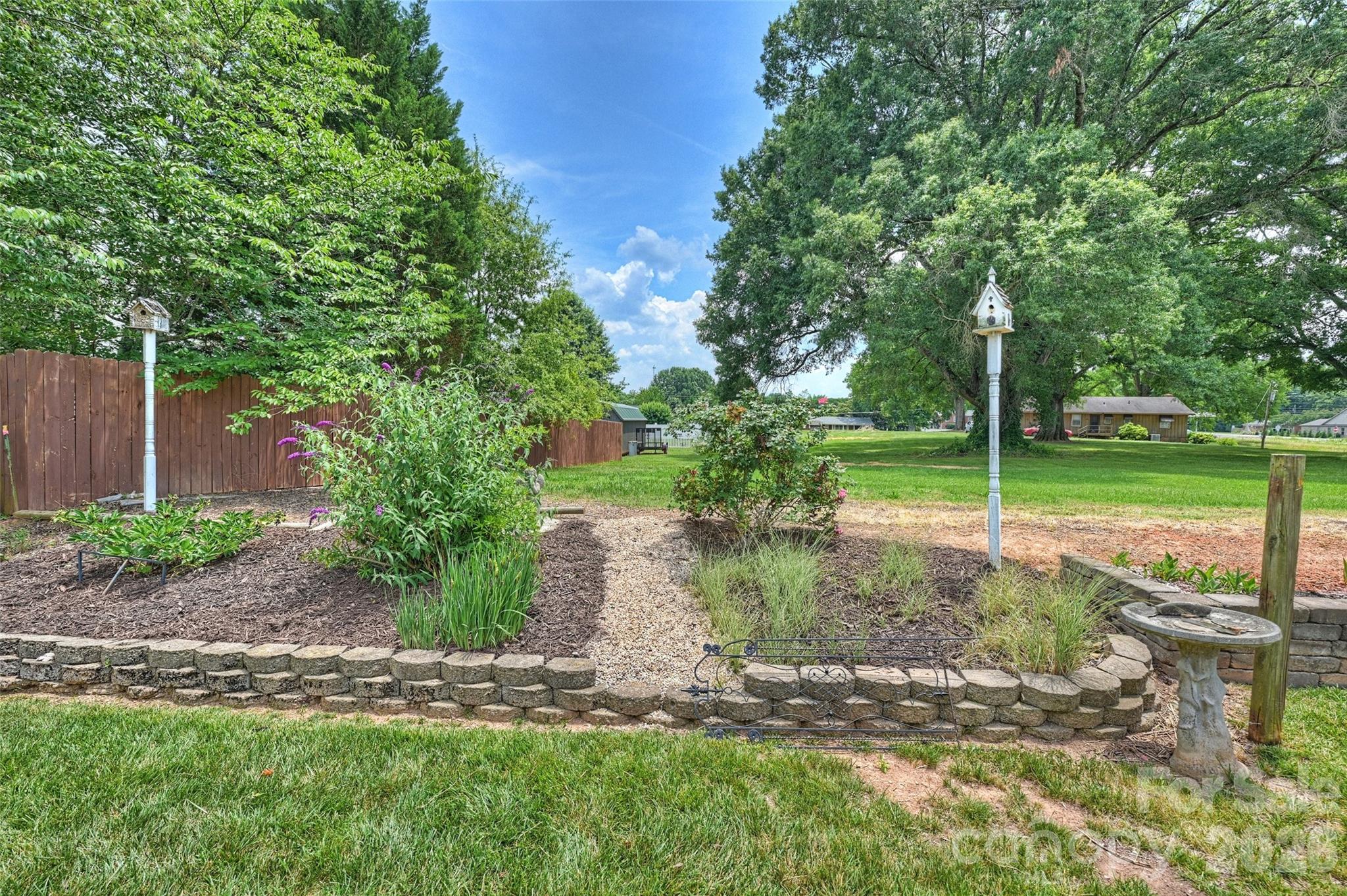 315 Wendover Drive — Locust
