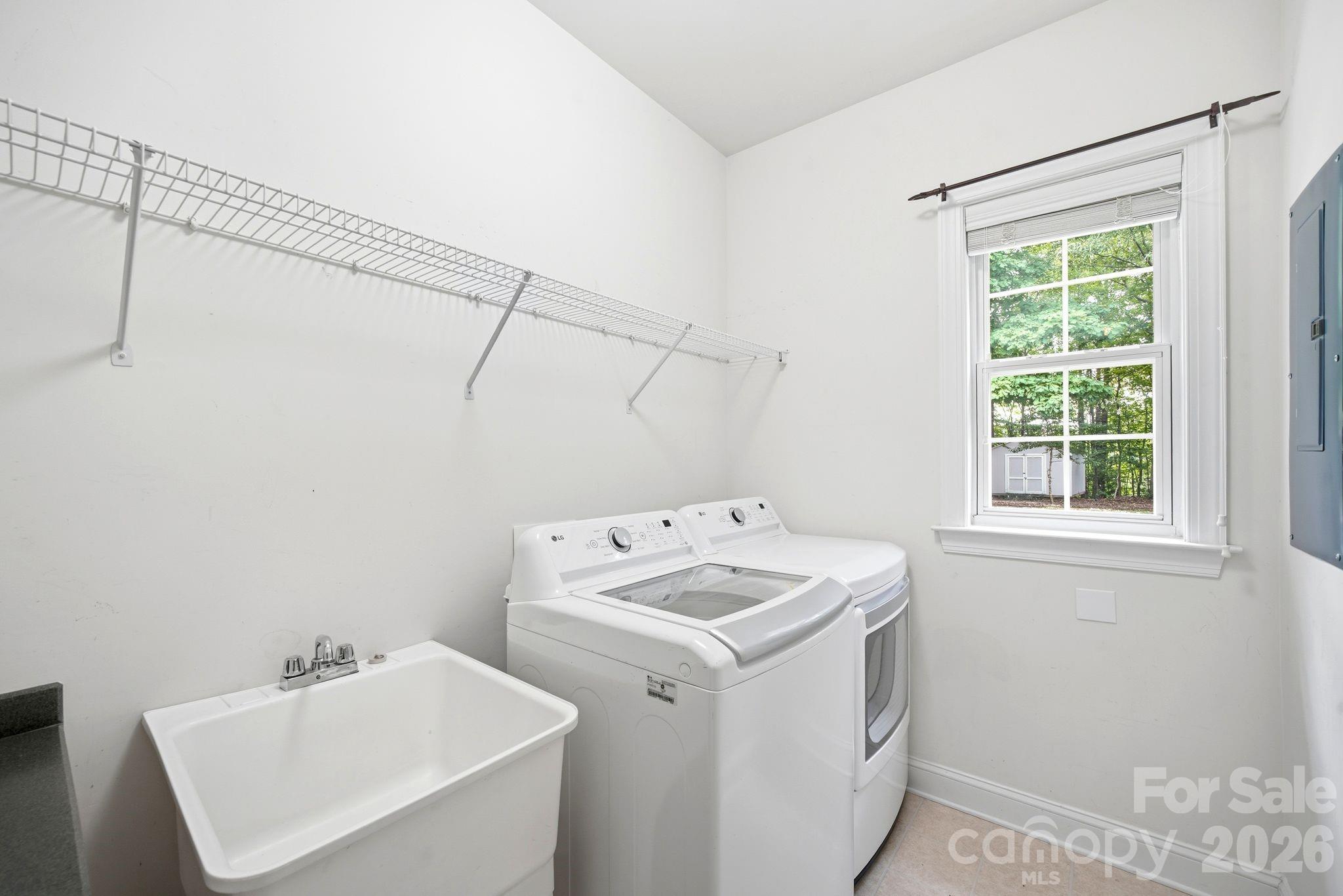 2937 Shady Reach Lane — Charlotte