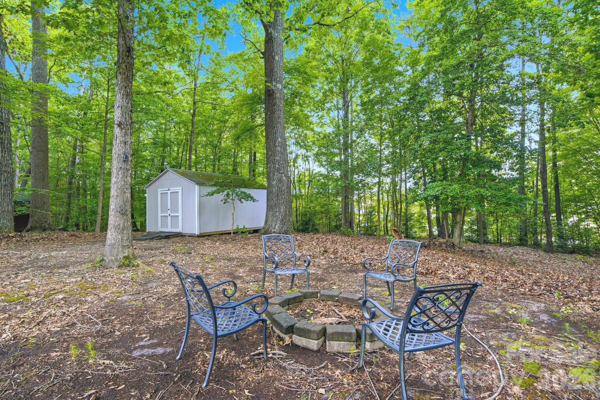 2937 Shady Reach Lane — Charlotte