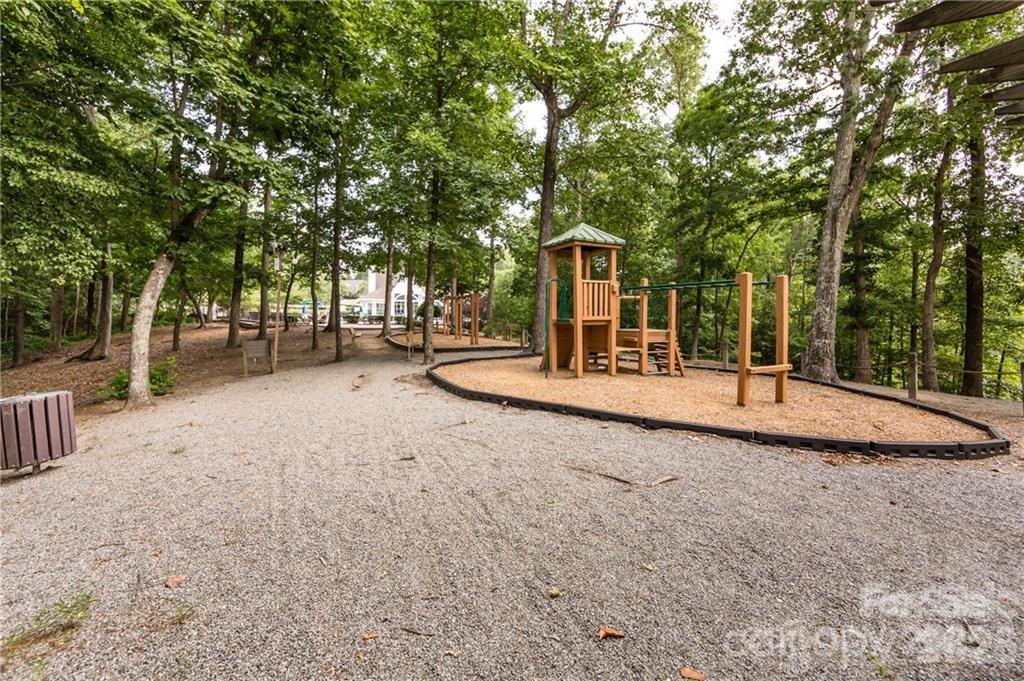 2937 Shady Reach Lane — Charlotte
