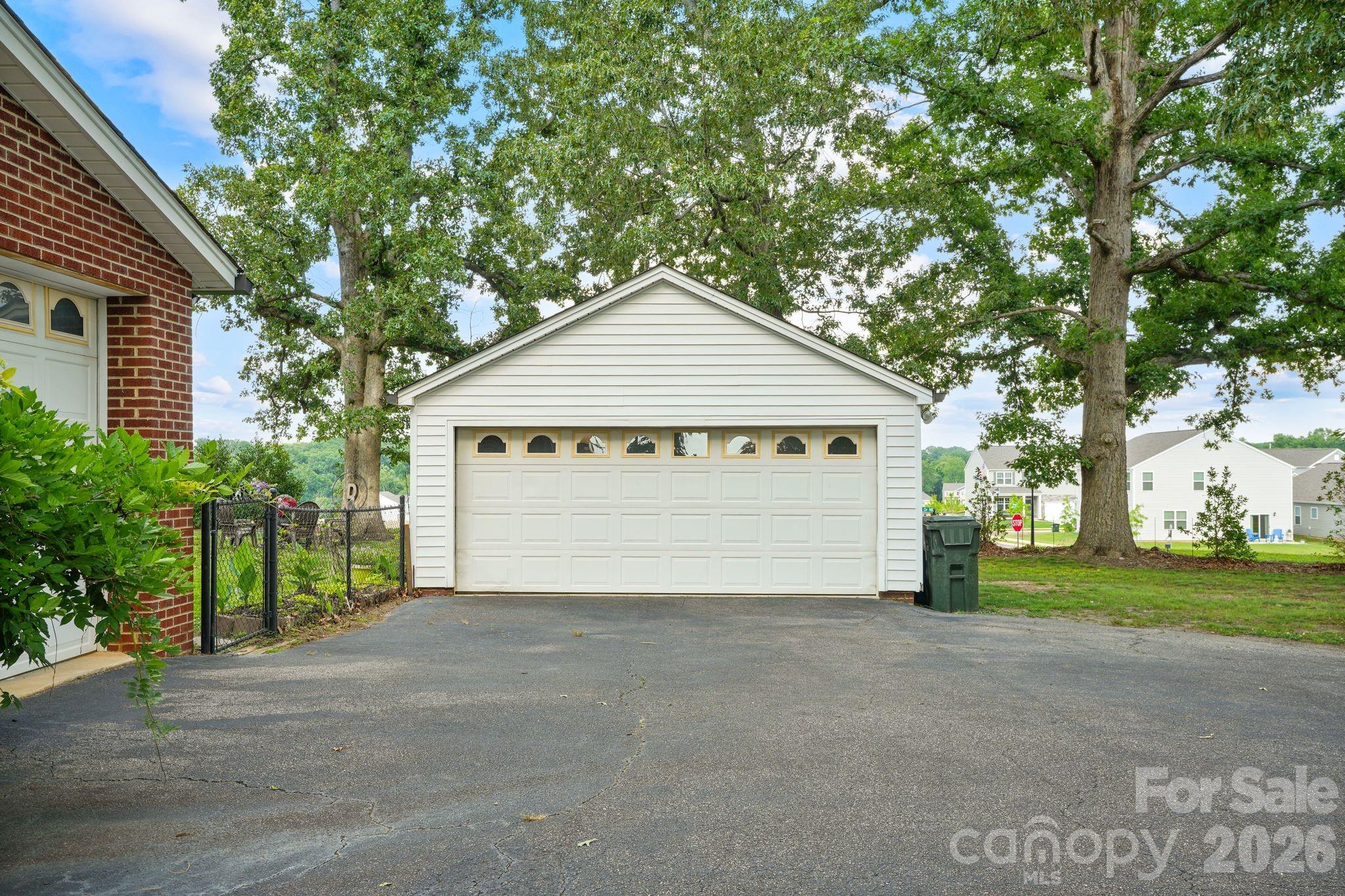 1520 5th Street NE — Hickory