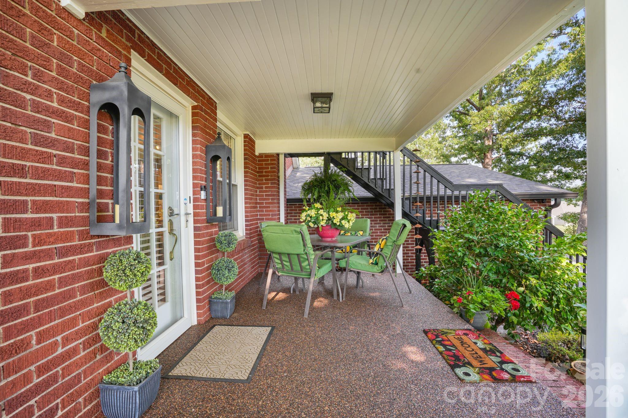 1520 5th Street NE — Hickory