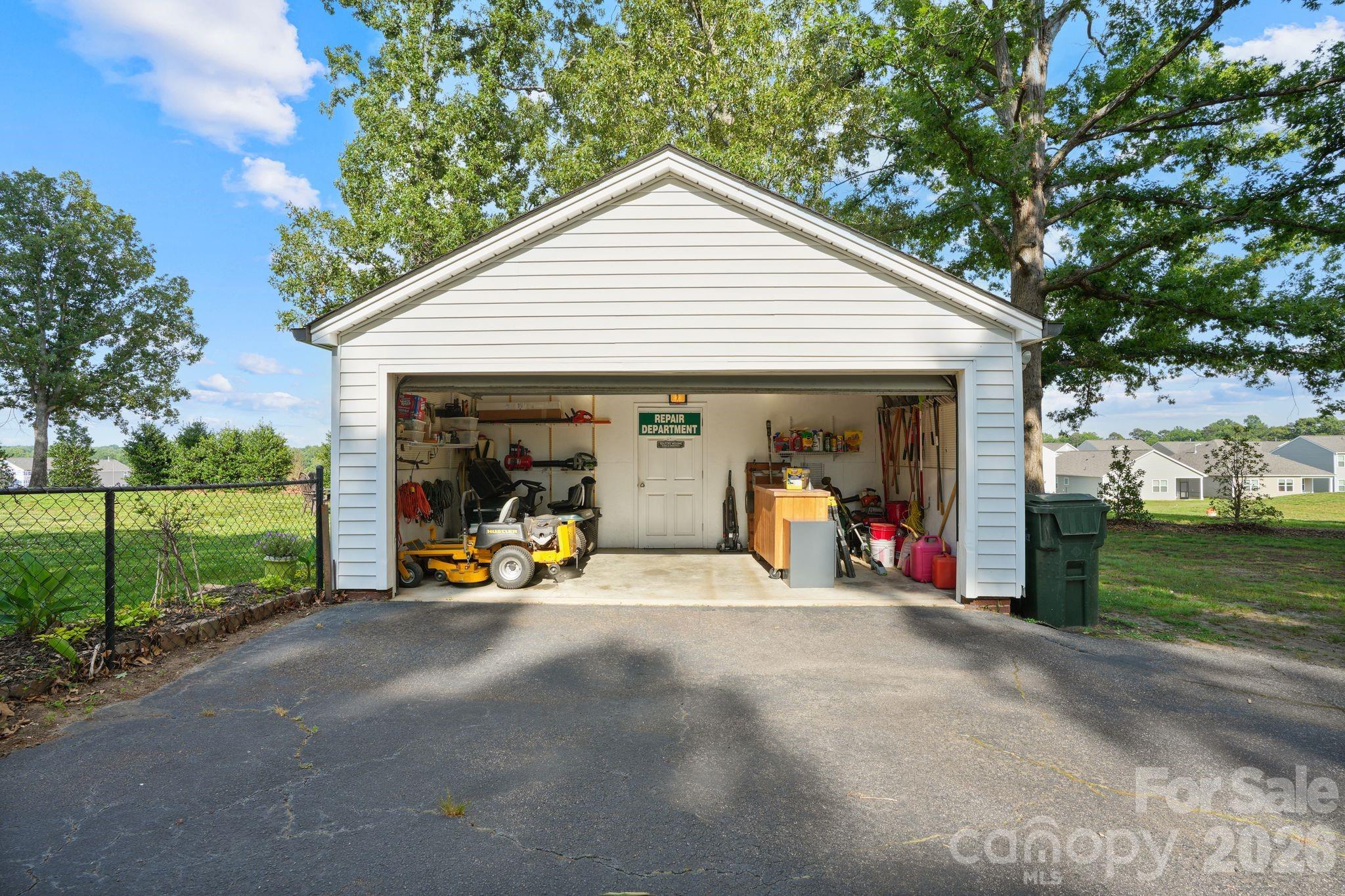 1520 5th Street NE — Hickory