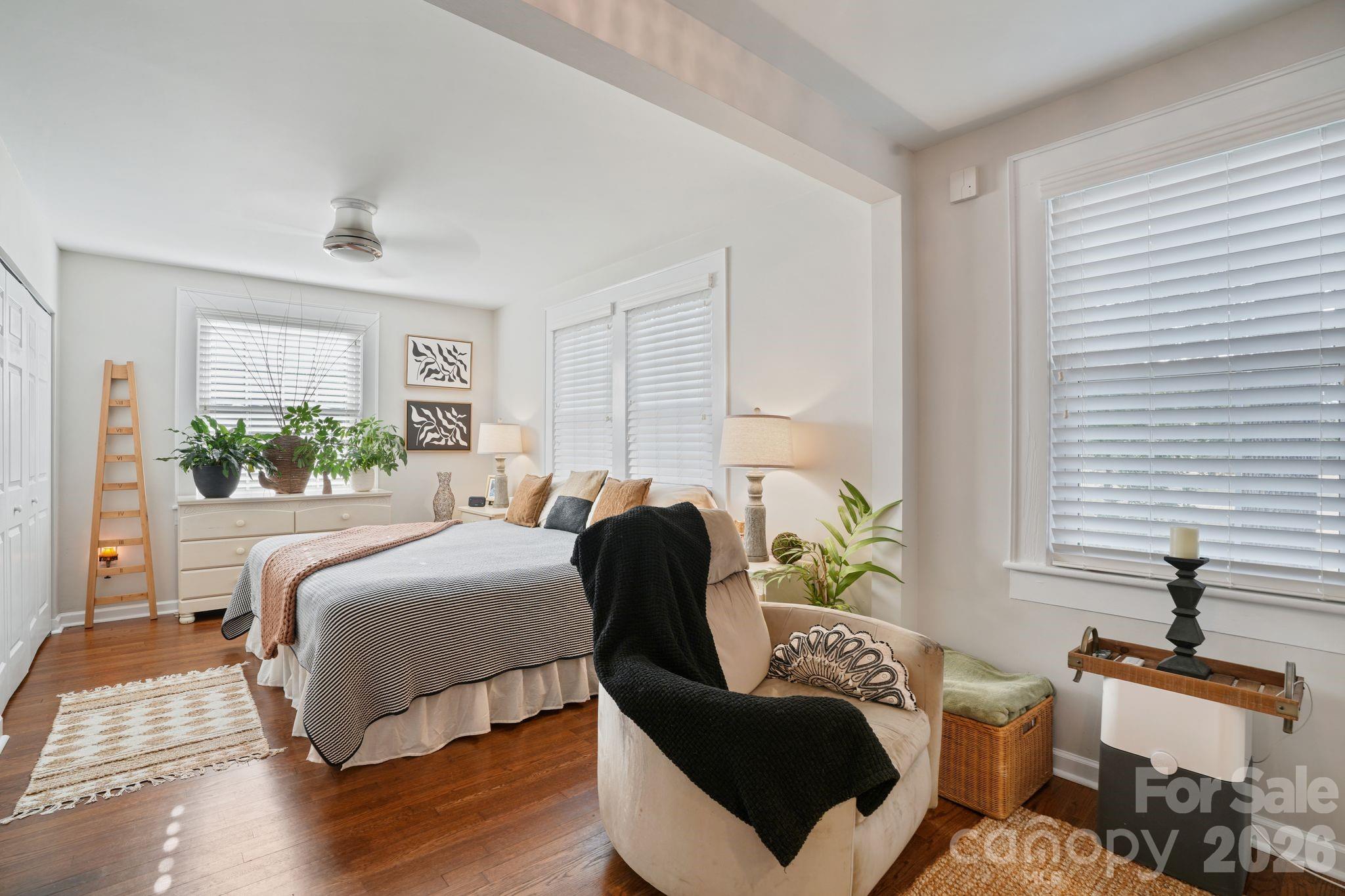1520 5th Street NE — Hickory