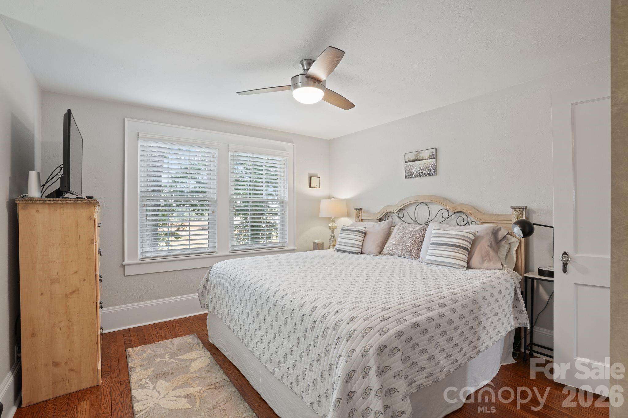 1520 5th Street NE — Hickory