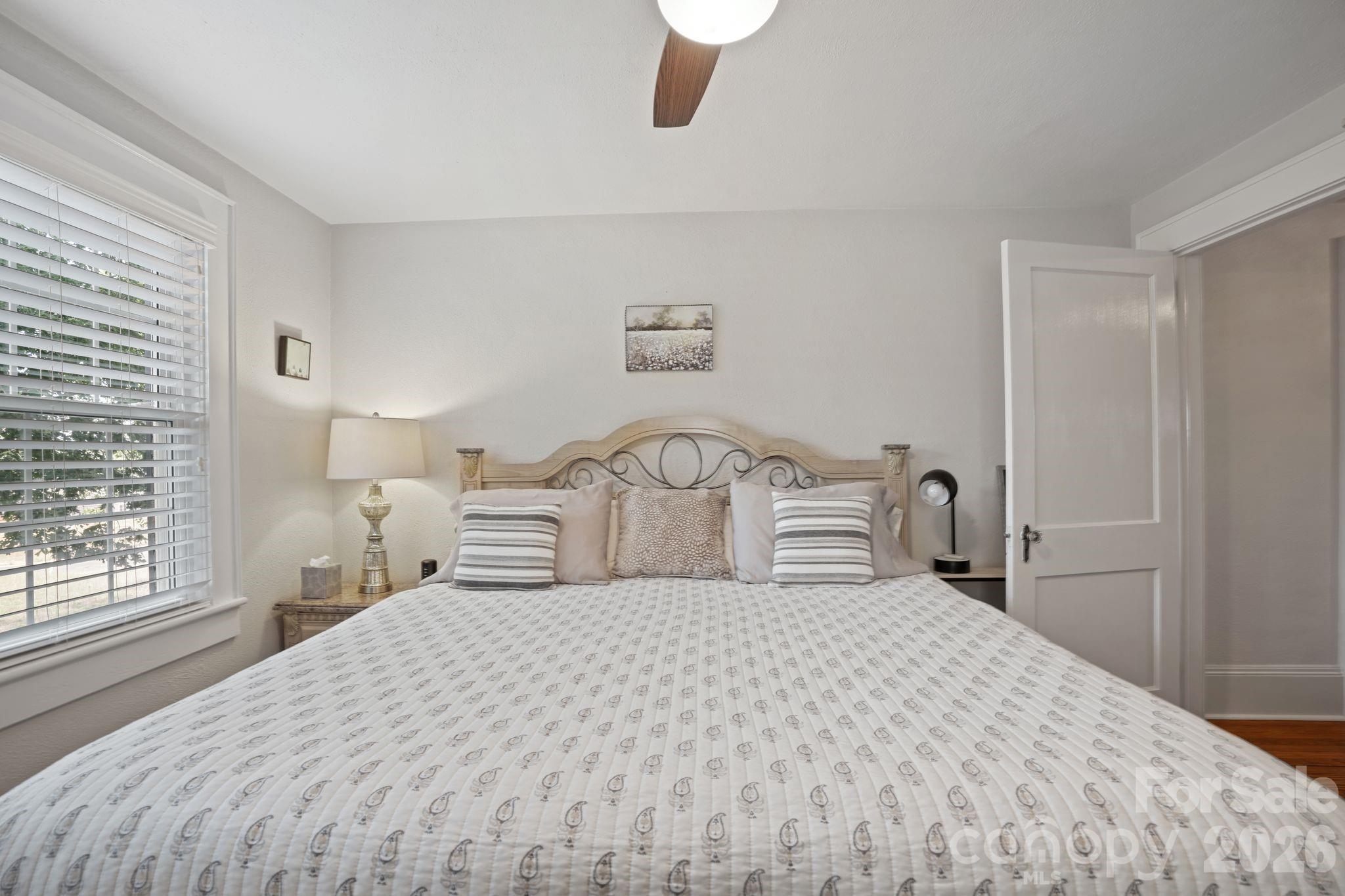 1520 5th Street NE — Hickory
