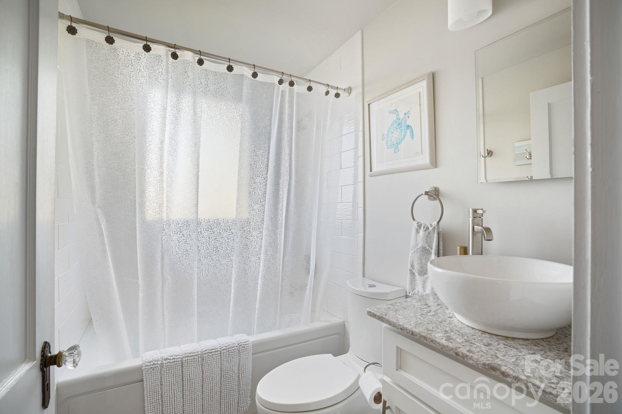 1520 5th Street NE — Hickory