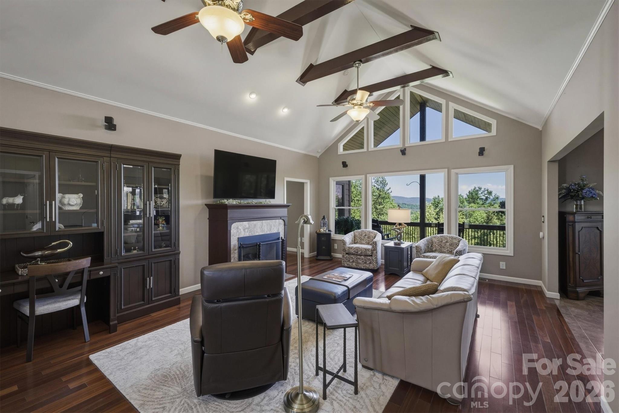 315 Lakeview Trail — Nebo