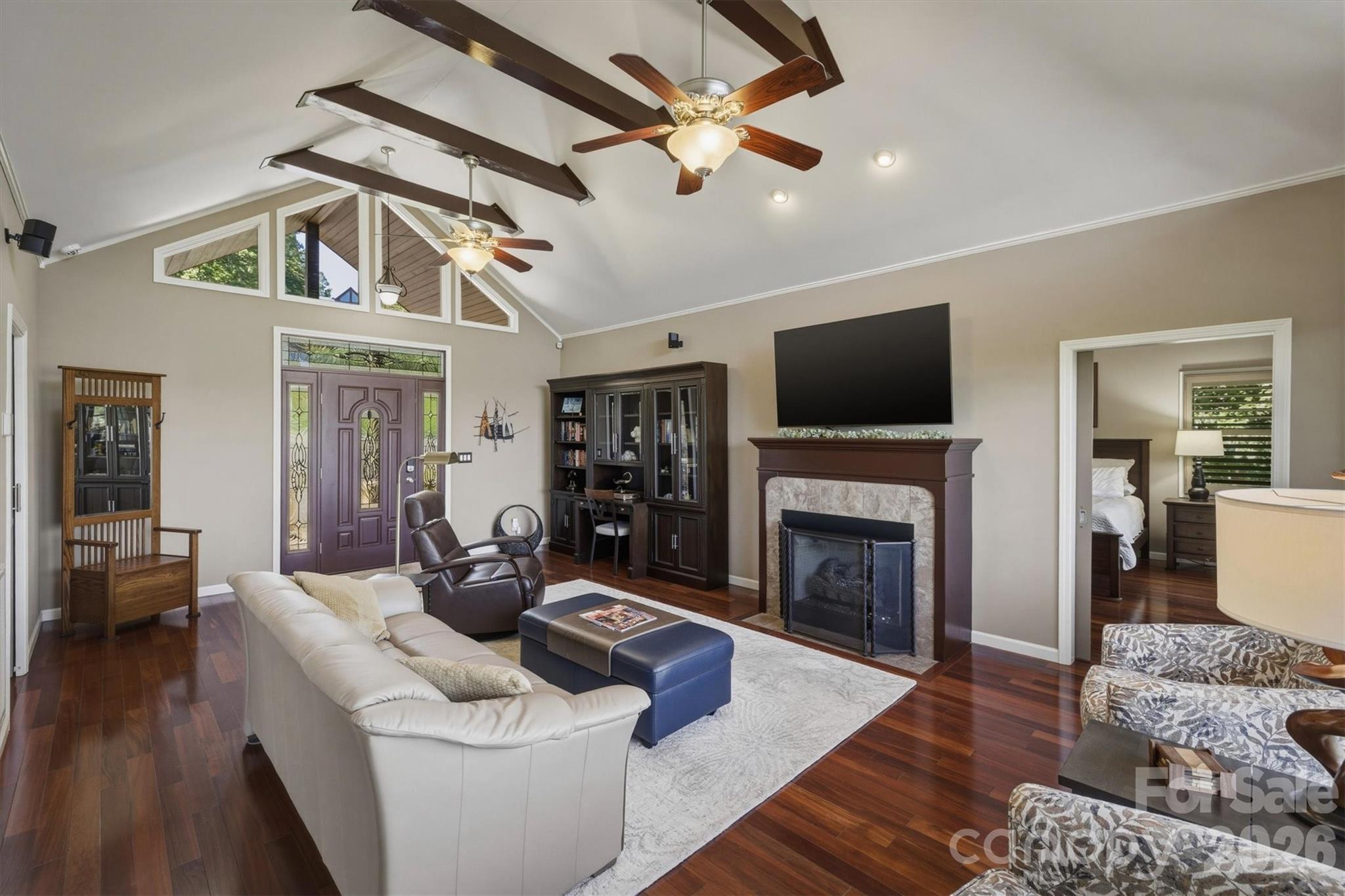 315 Lakeview Trail — Nebo