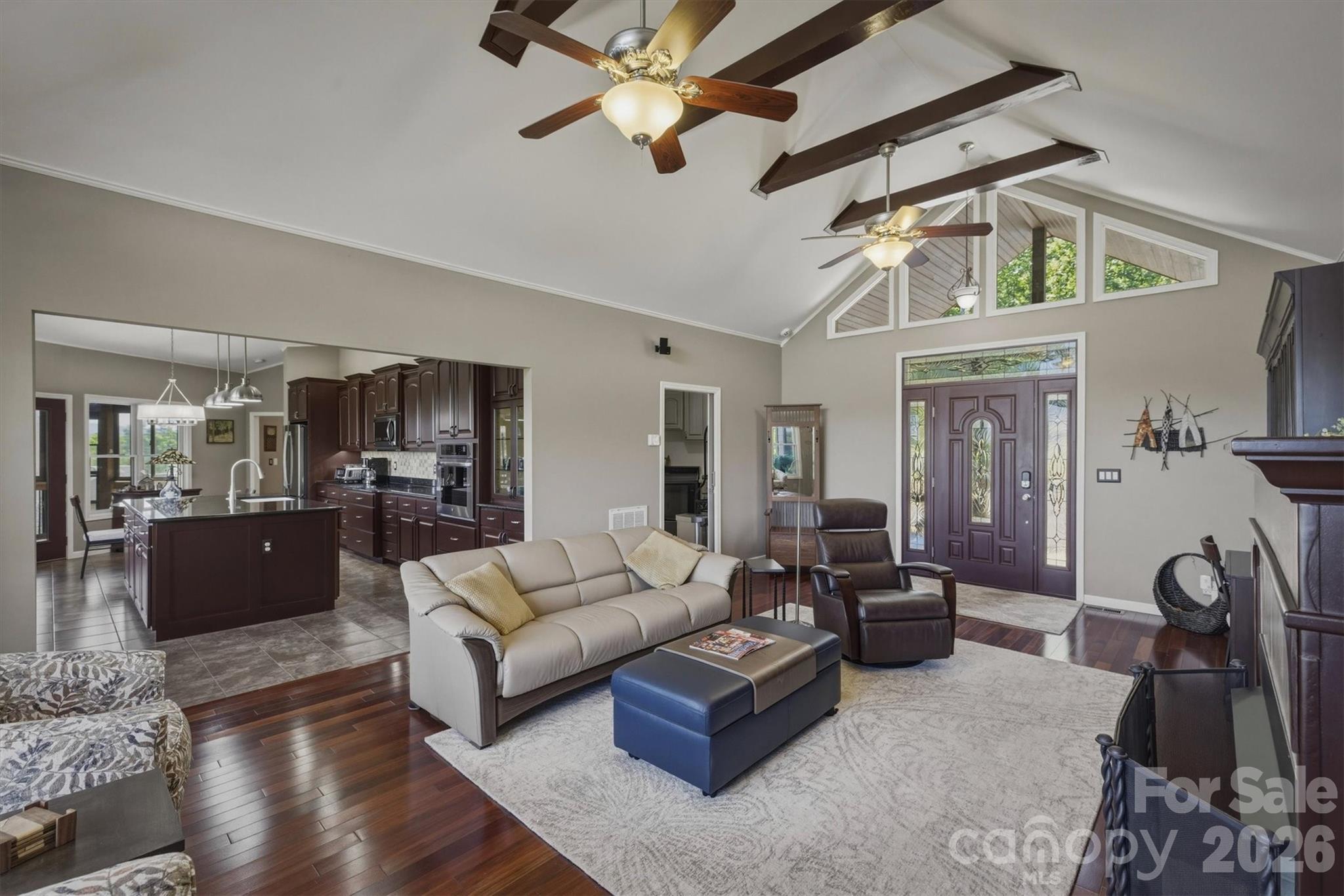 315 Lakeview Trail — Nebo