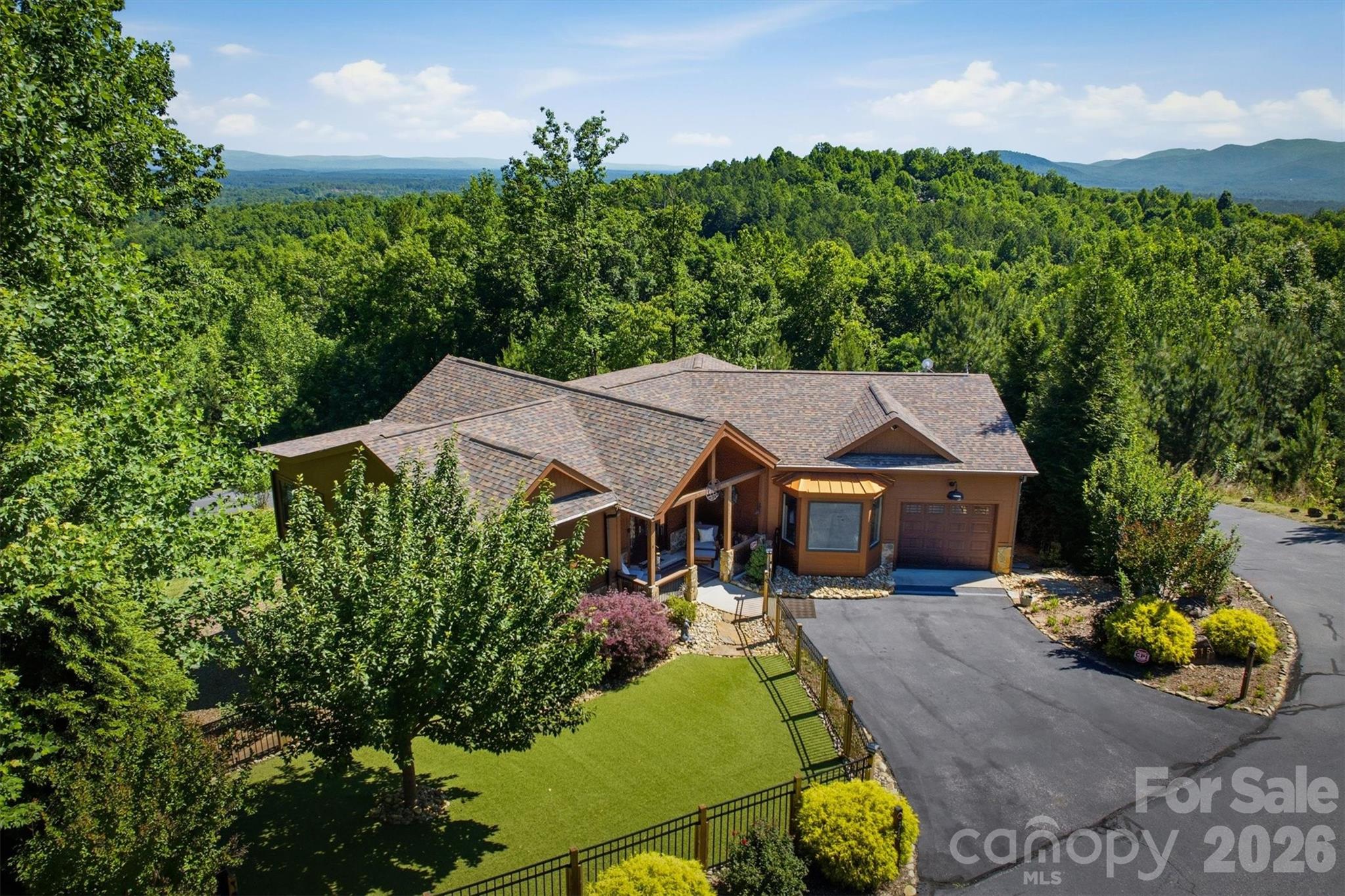 315 Lakeview Trail — Nebo