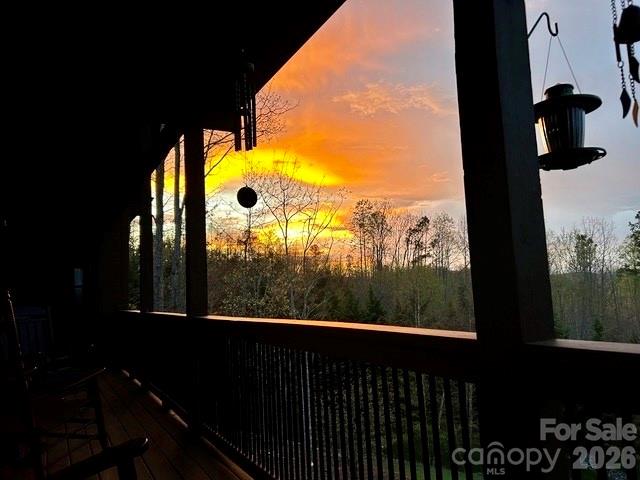 315 Lakeview Trail — Nebo