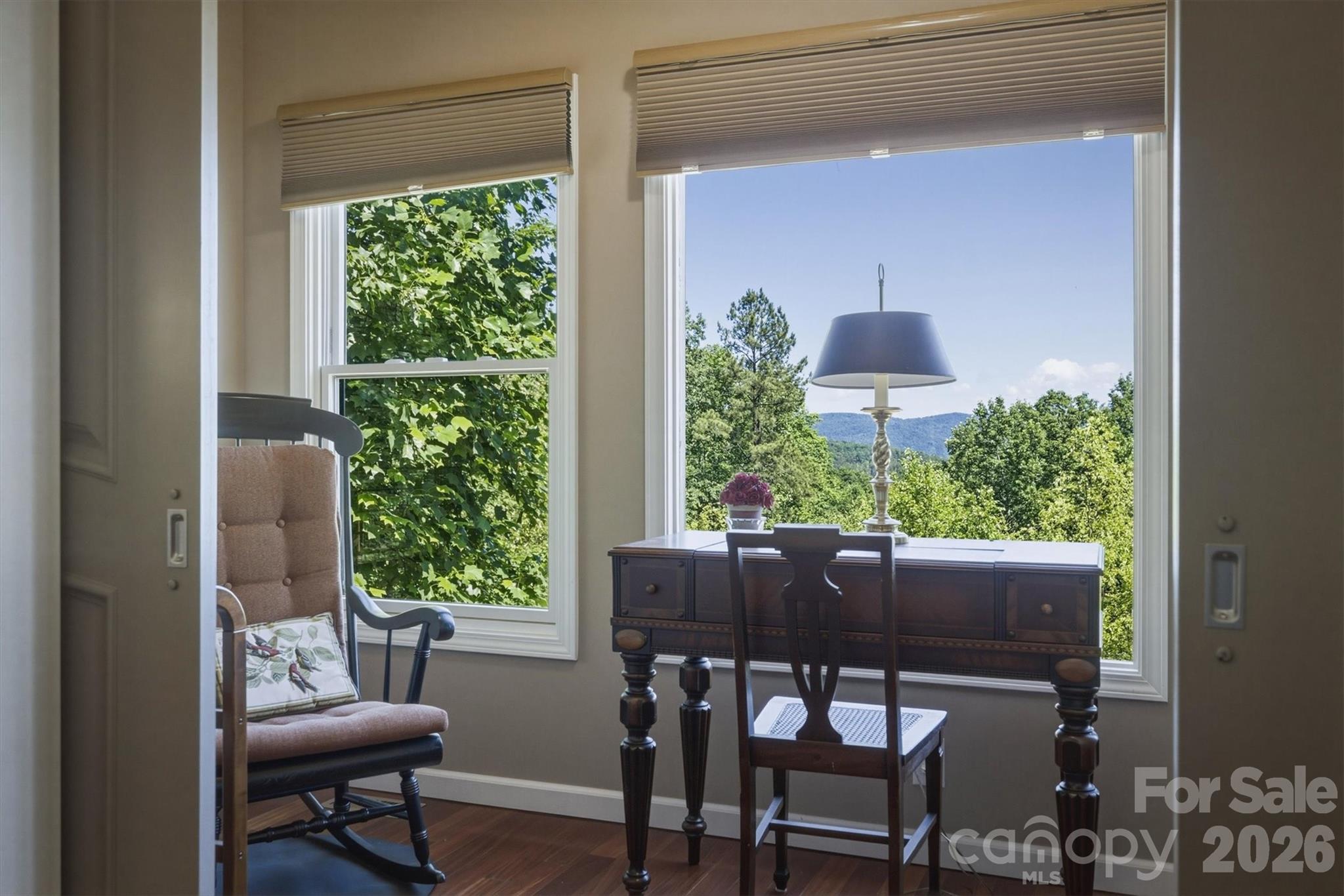 315 Lakeview Trail — Nebo