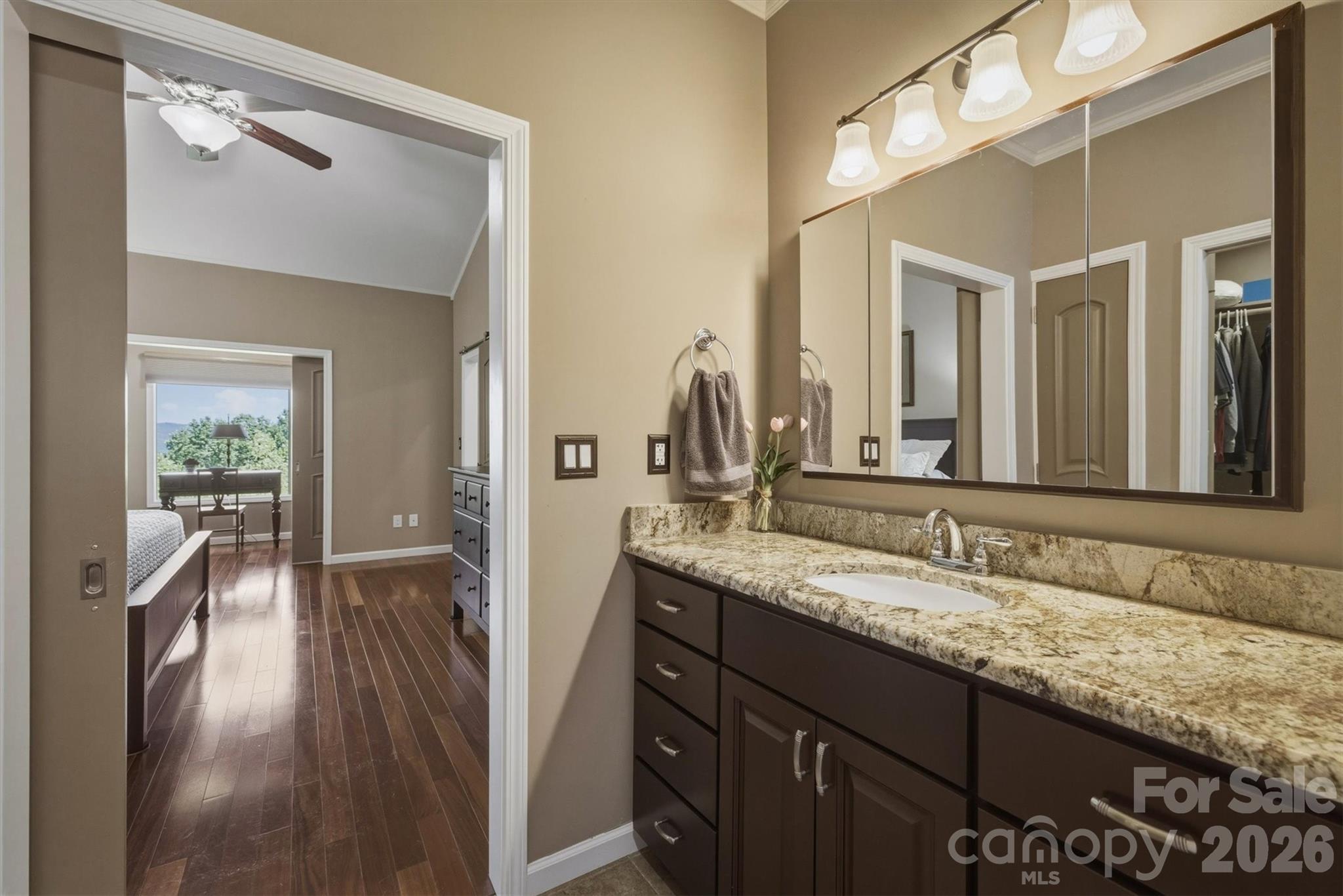 315 Lakeview Trail — Nebo