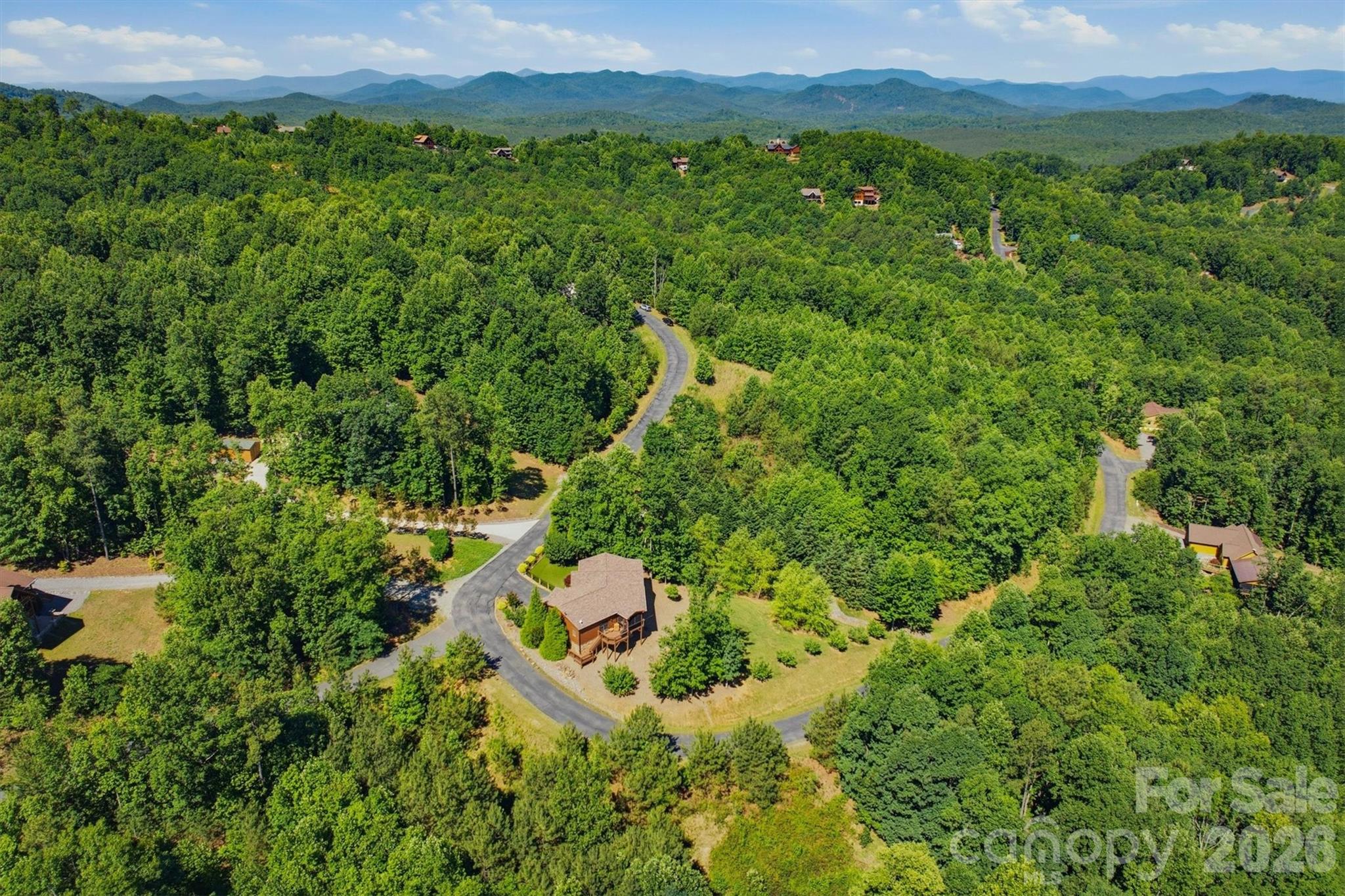 315 Lakeview Trail — Nebo
