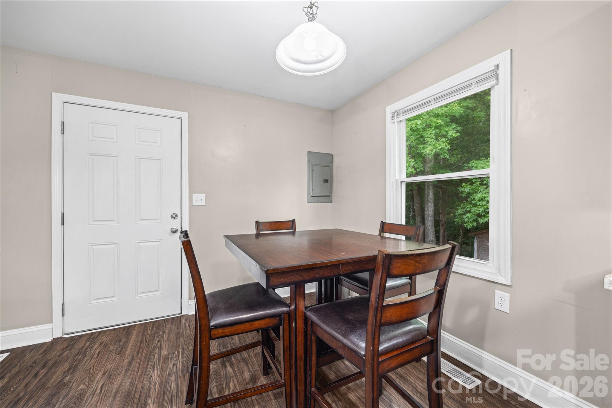 3753 Jenkins Road — Clover