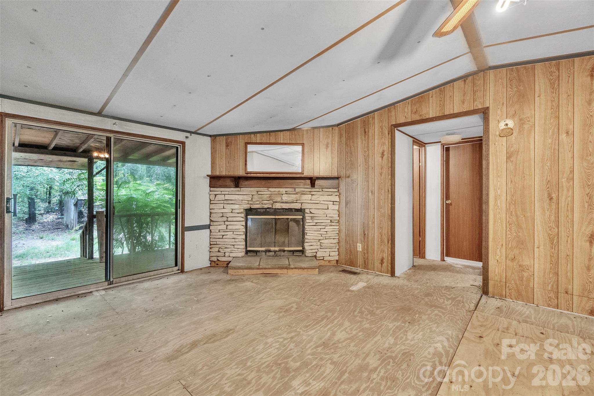 367 Horne Road — Peachland
