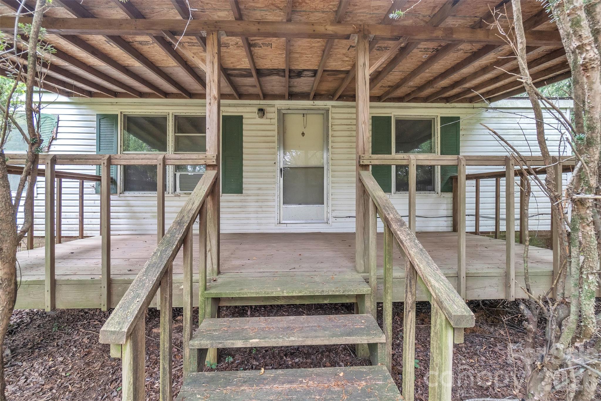 367 Horne Road — Peachland
