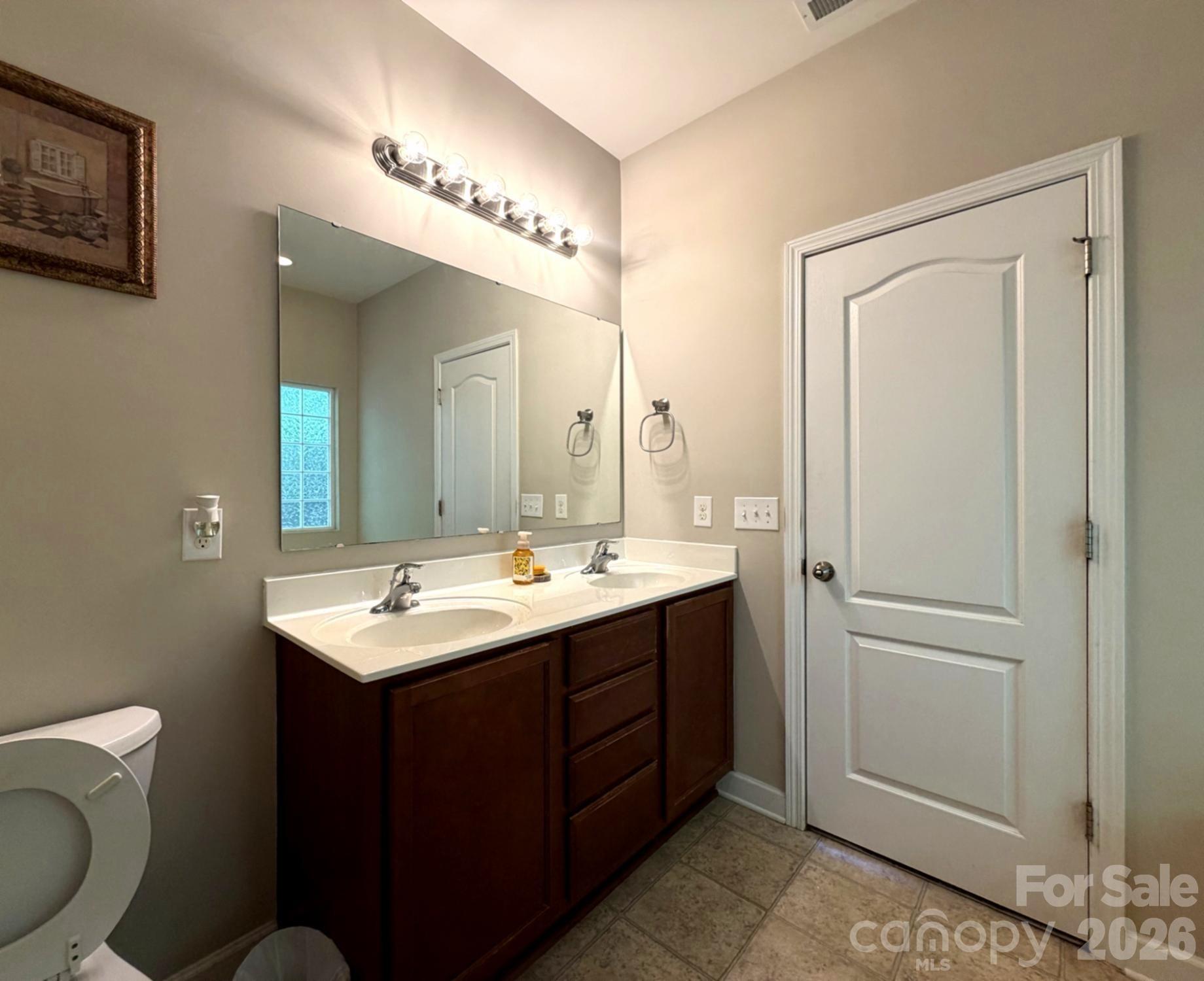 1919 Corriente Court — Charlotte