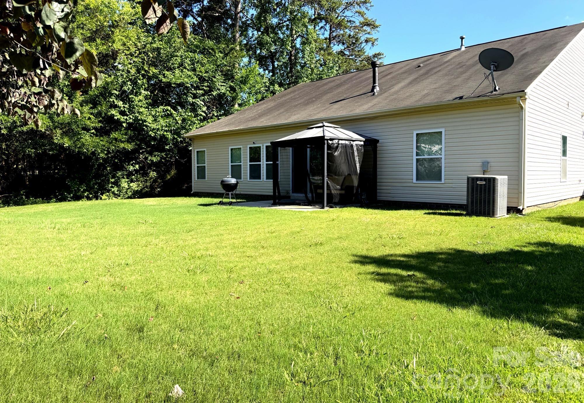 1919 Corriente Court — Charlotte