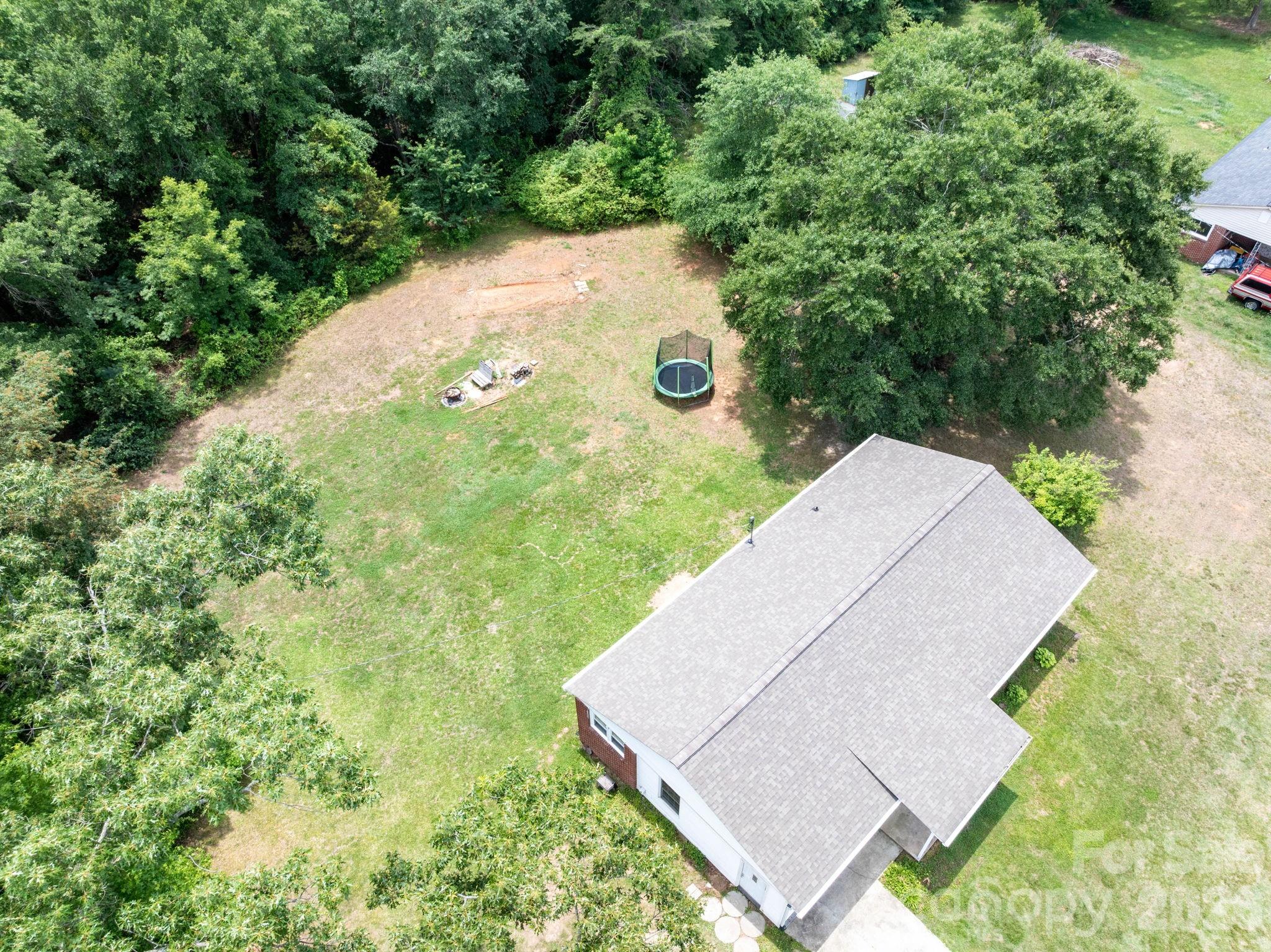 1674 Harris Henrietta Road — Forest City