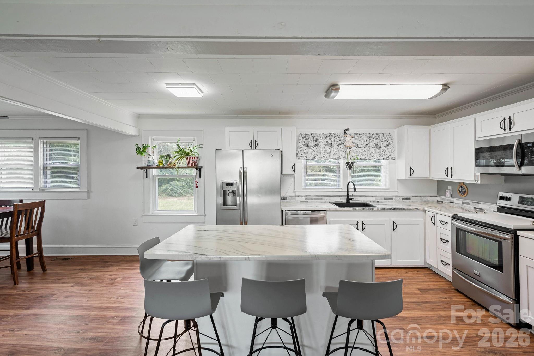 1674 Harris Henrietta Road — Forest City