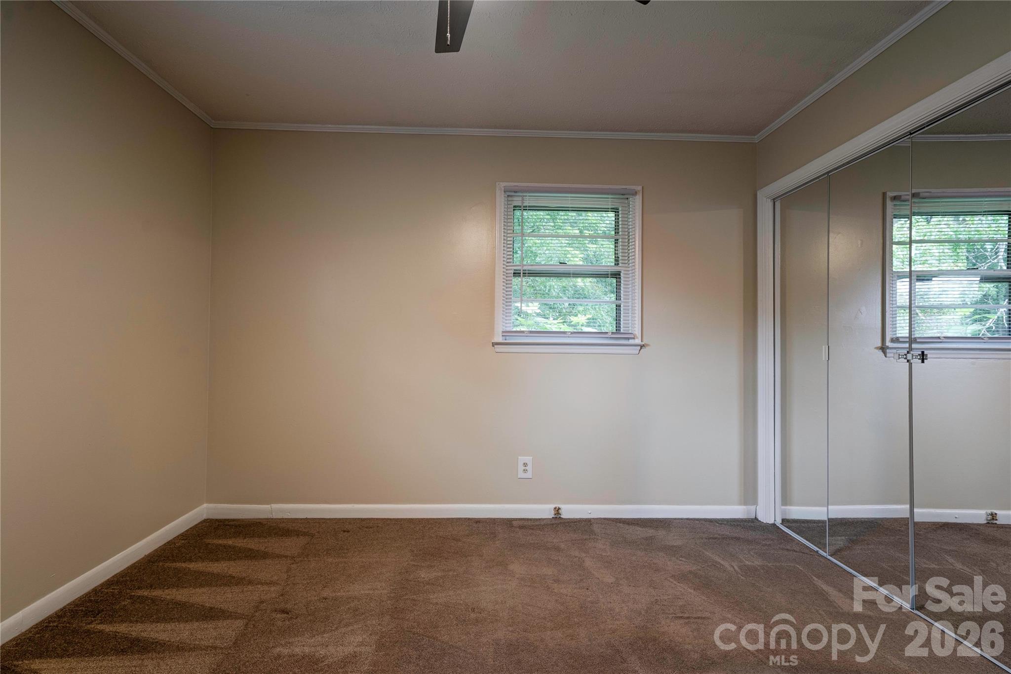1323 N Lakewood Drive — Shelby
