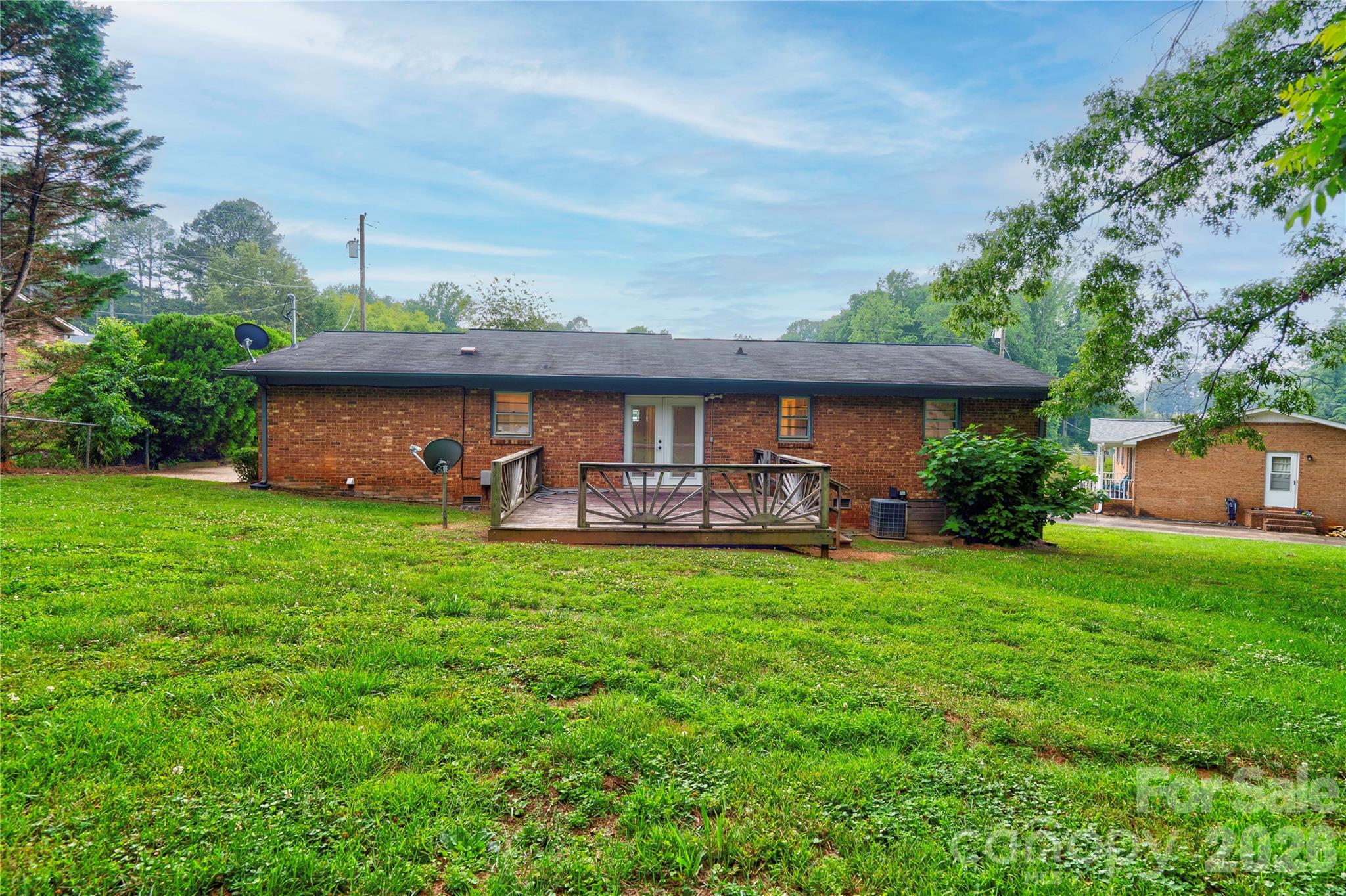 1323 N Lakewood Drive — Shelby