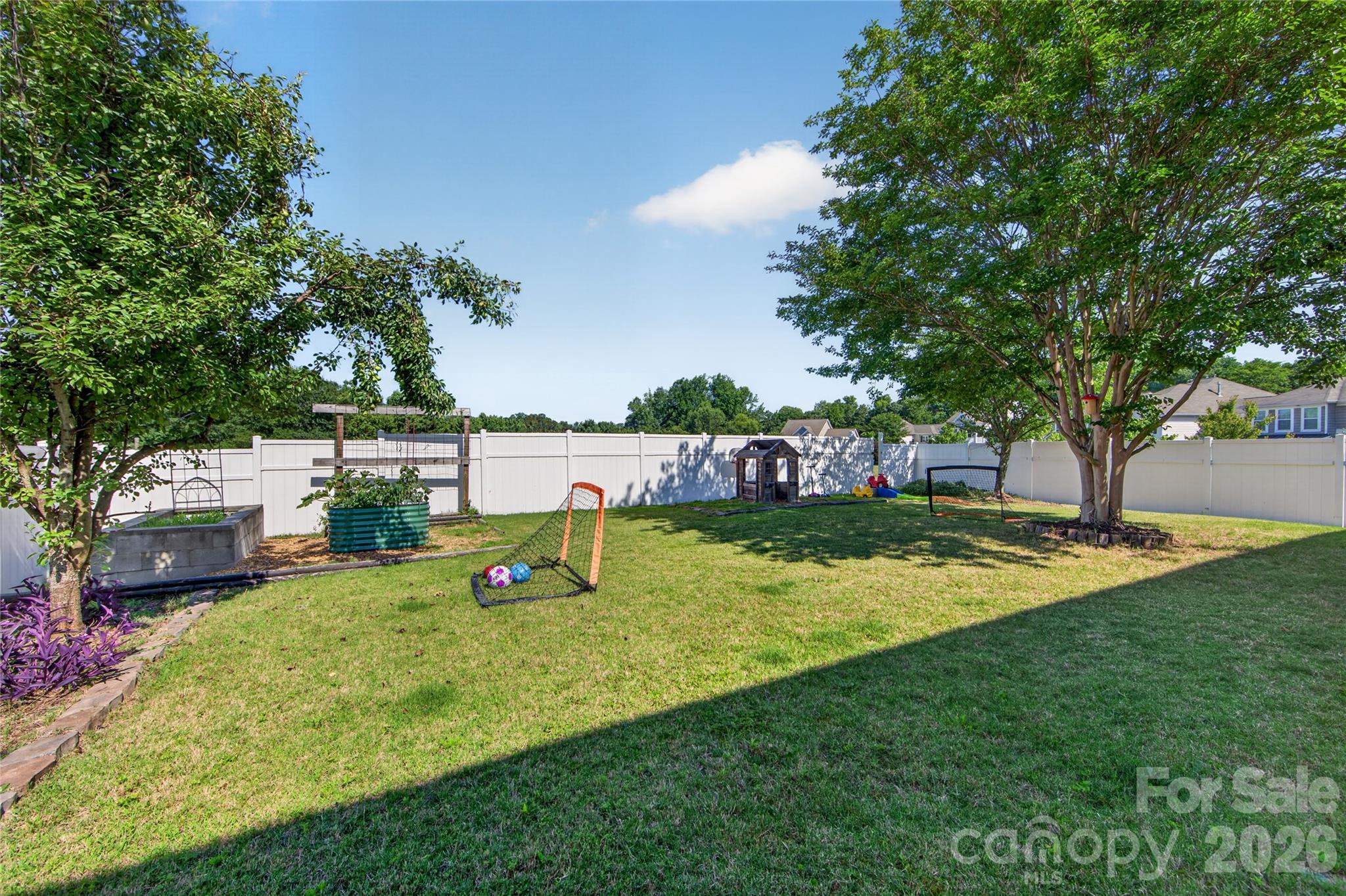 12531 Surreykirt Lane — Huntersville