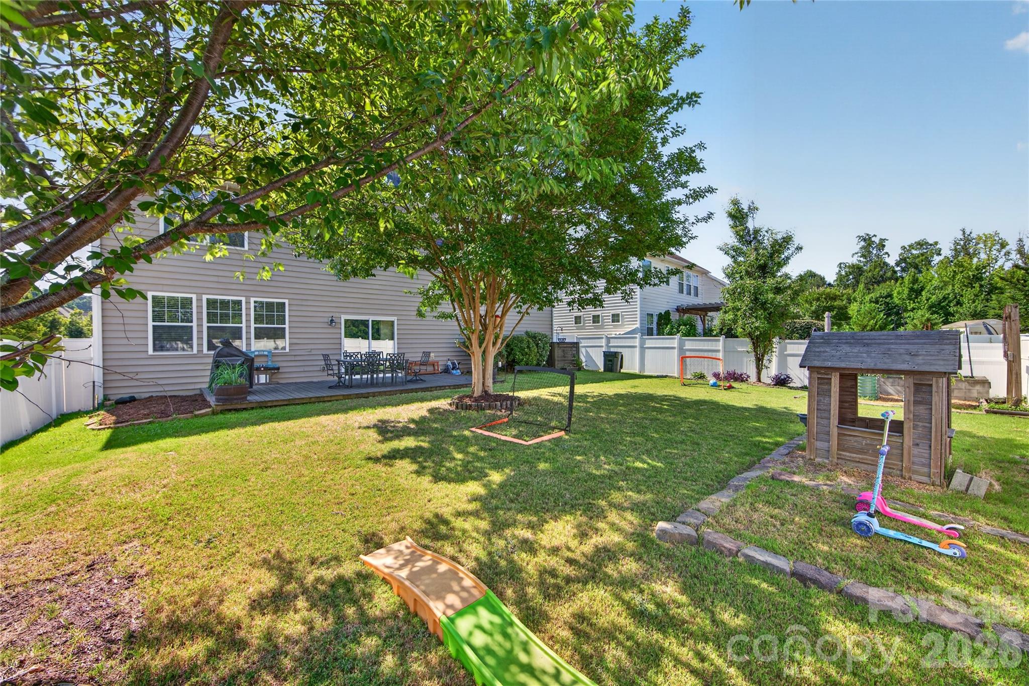 12531 Surreykirt Lane — Huntersville