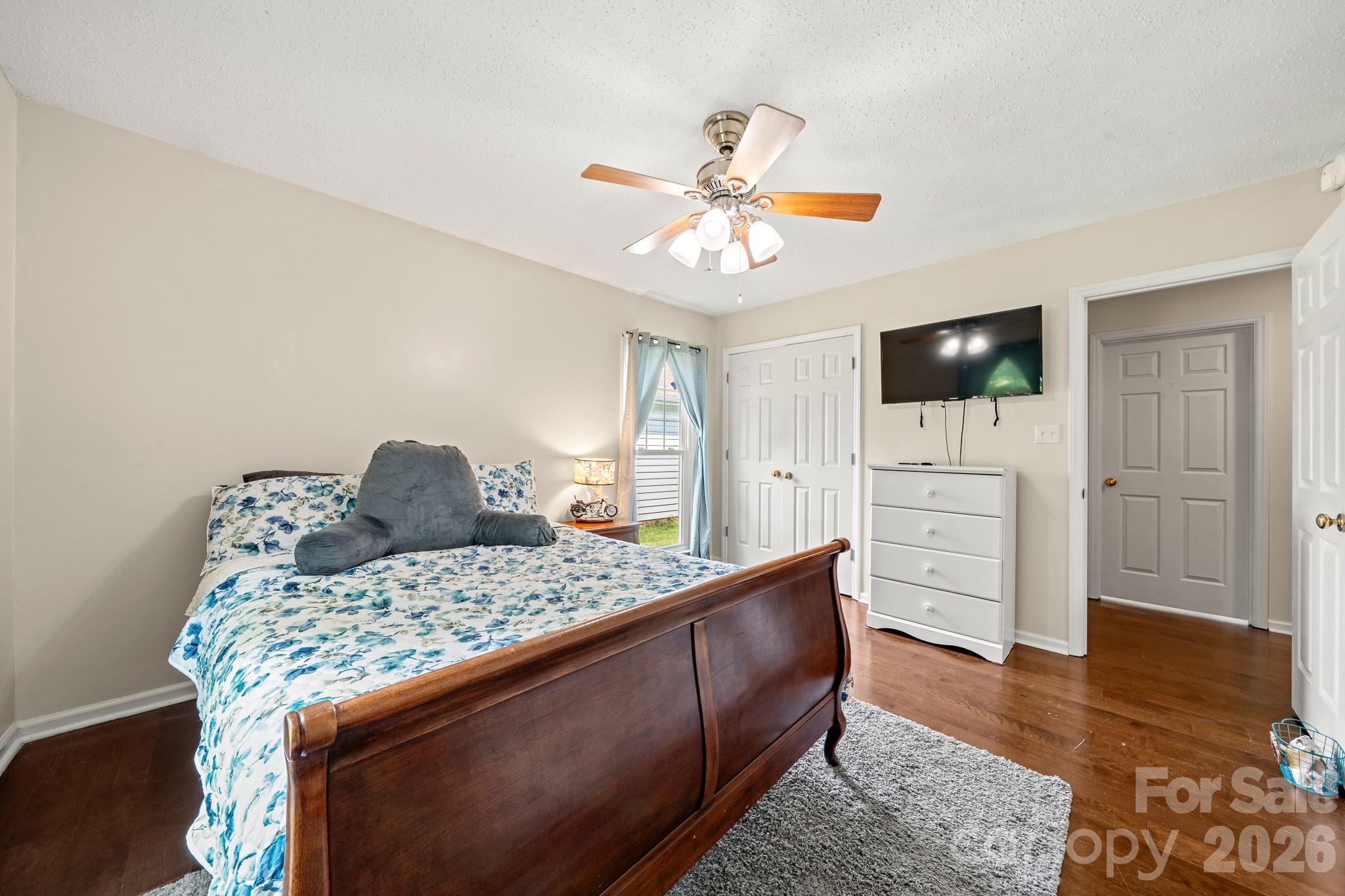5200 Cressingham Court — Charlotte