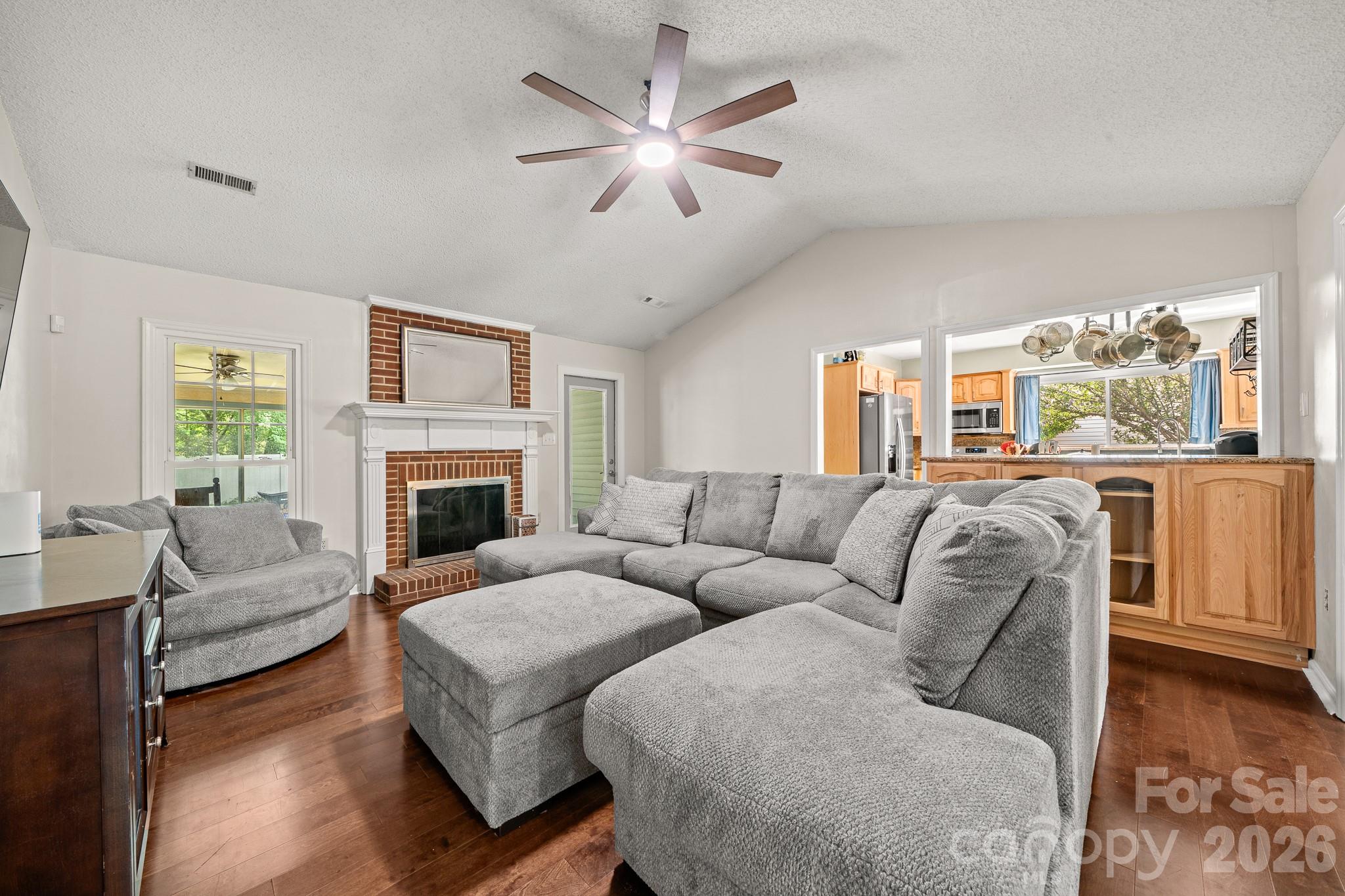 5200 Cressingham Court — Charlotte