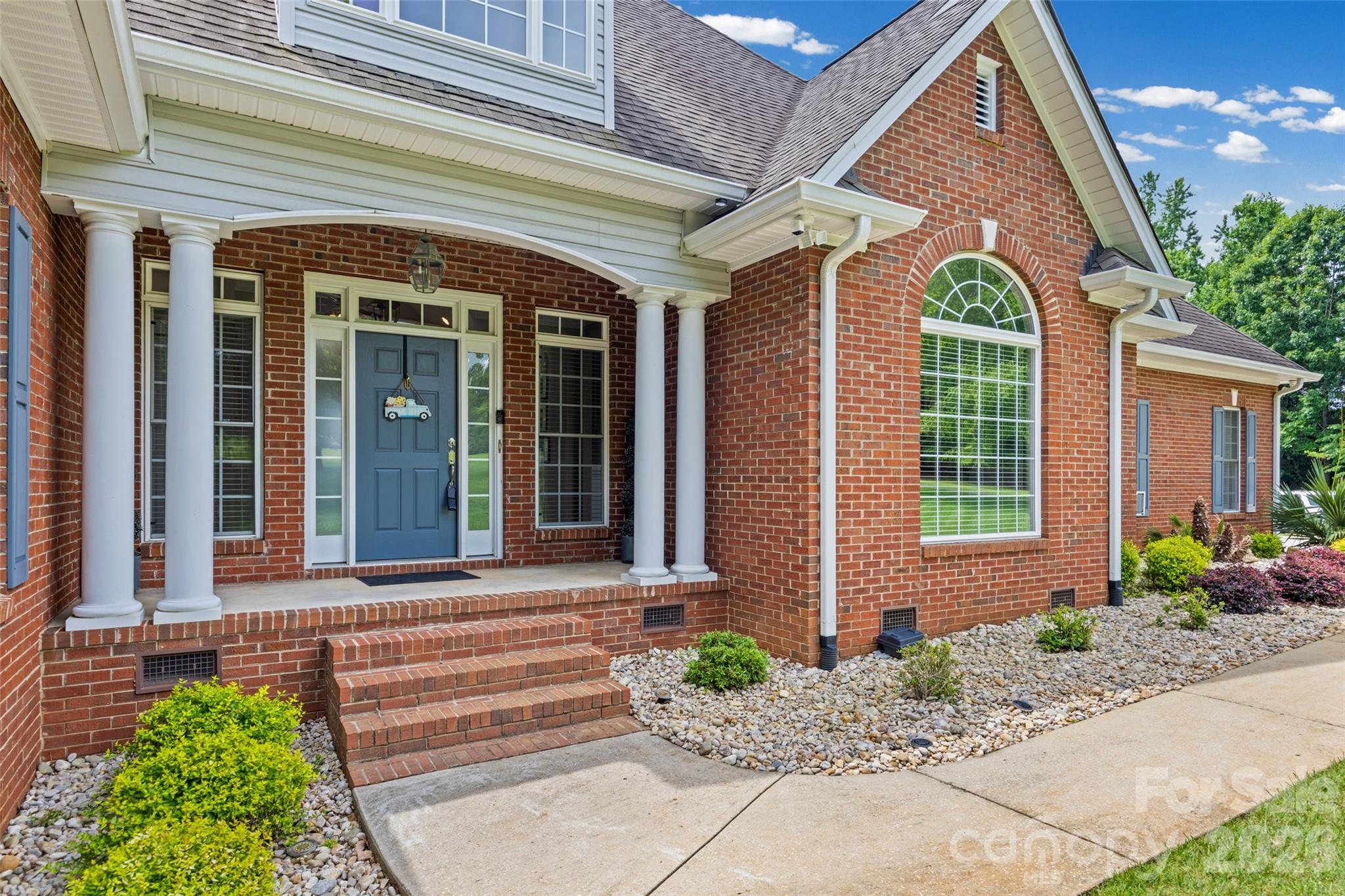 1850 Poinciana Drive — York